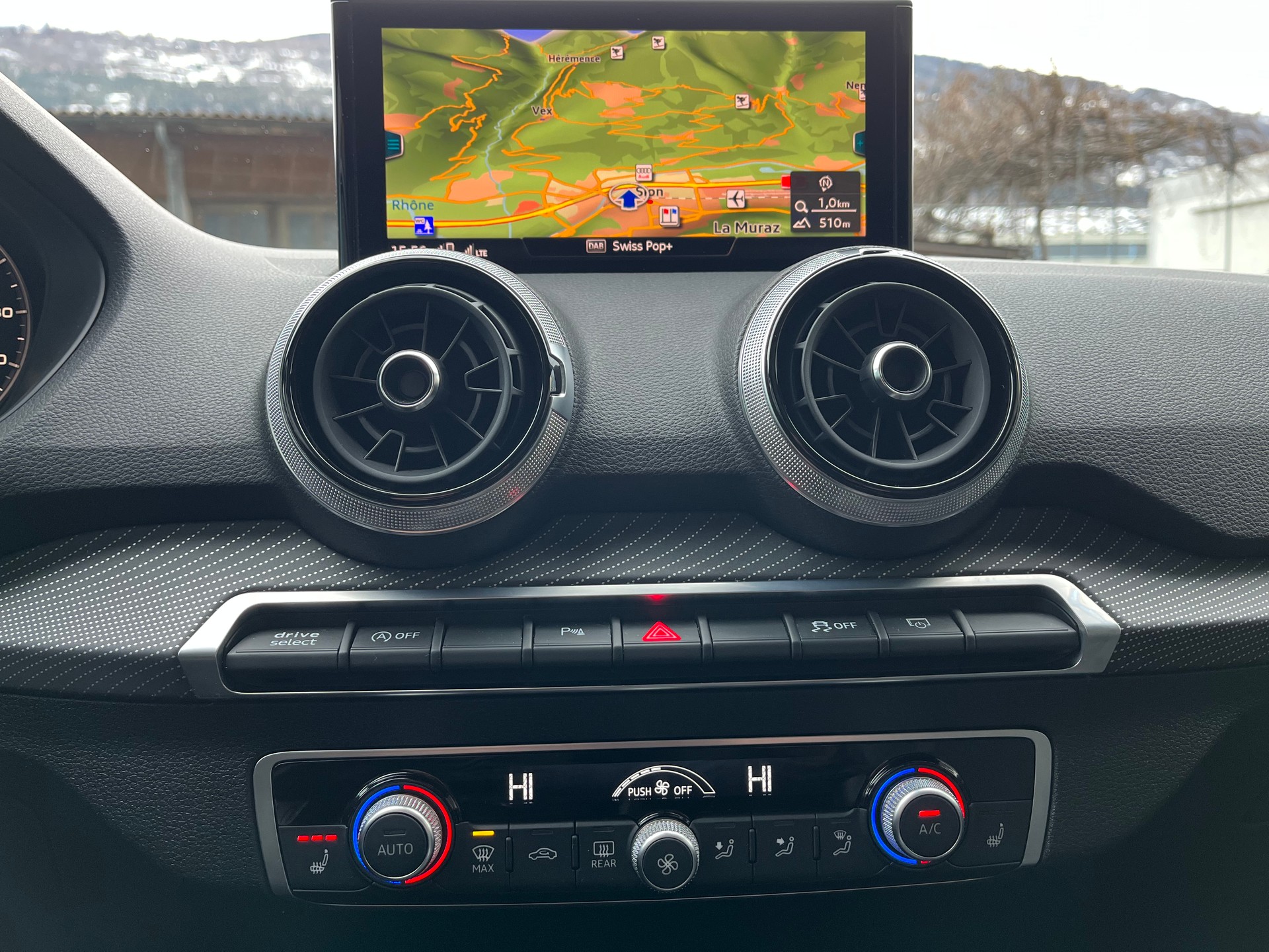 AUDI Q2 35 TFSI S line S-tronic-image-22