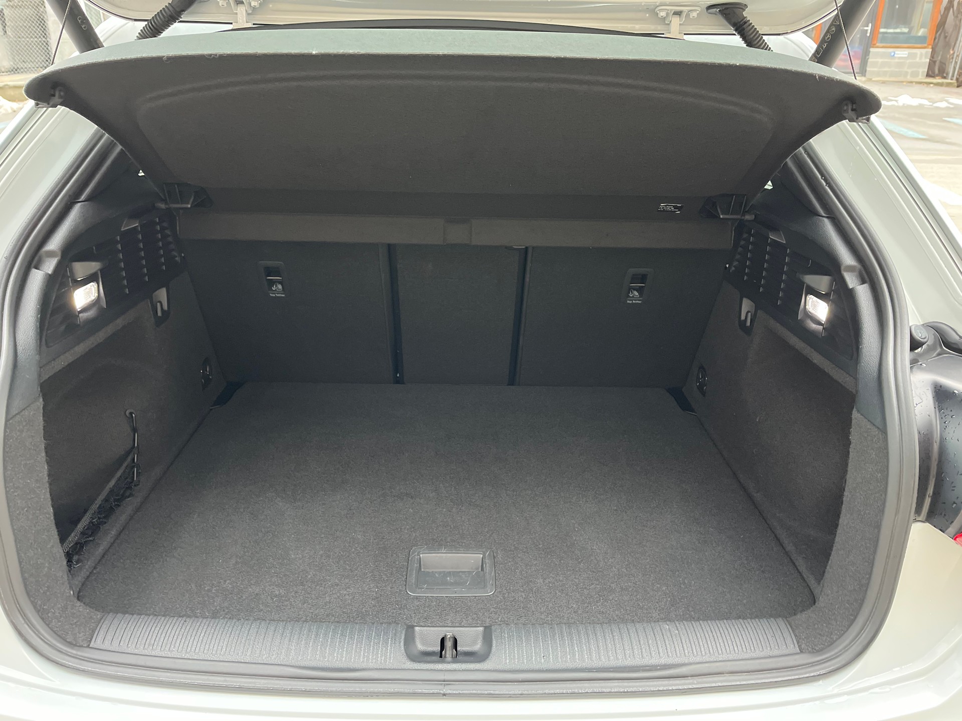 AUDI Q2 35 TFSI S line S-tronic-image-26