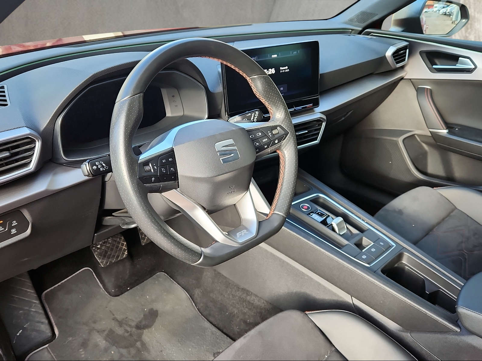 SEAT Leon ST 1.4 eHybrid pHEV DSG Hola FR-image-8