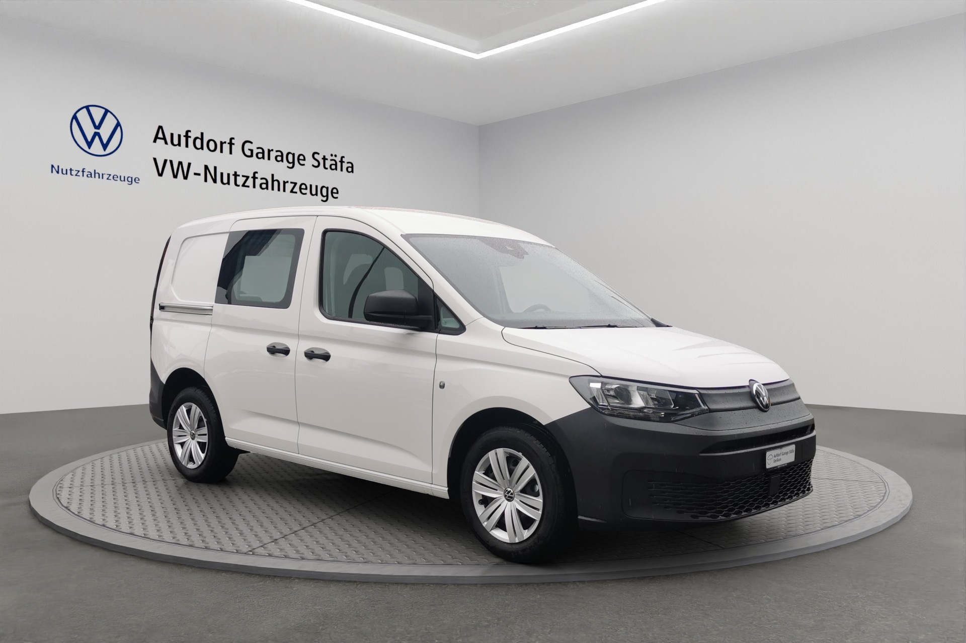 VW Caddy Cargo 2.0TDI 4Motion-image-6