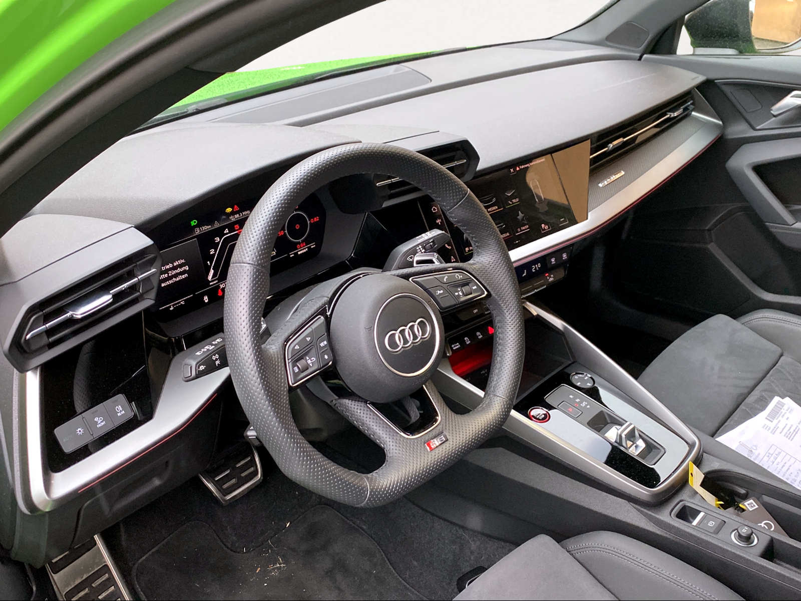 AUDI RS3 Sportback 2.5 TSI quattro S-tronic-image-1
