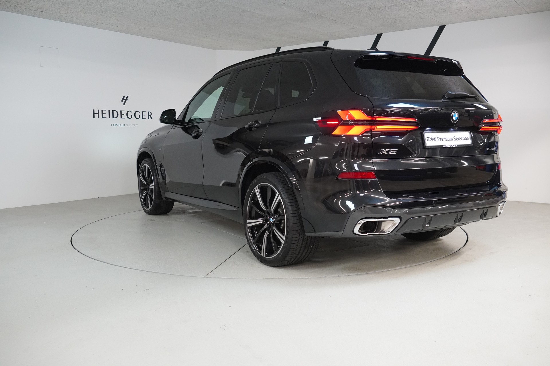 BMW X5 xDrive 48V 30d M Sport Steptronic-image-4