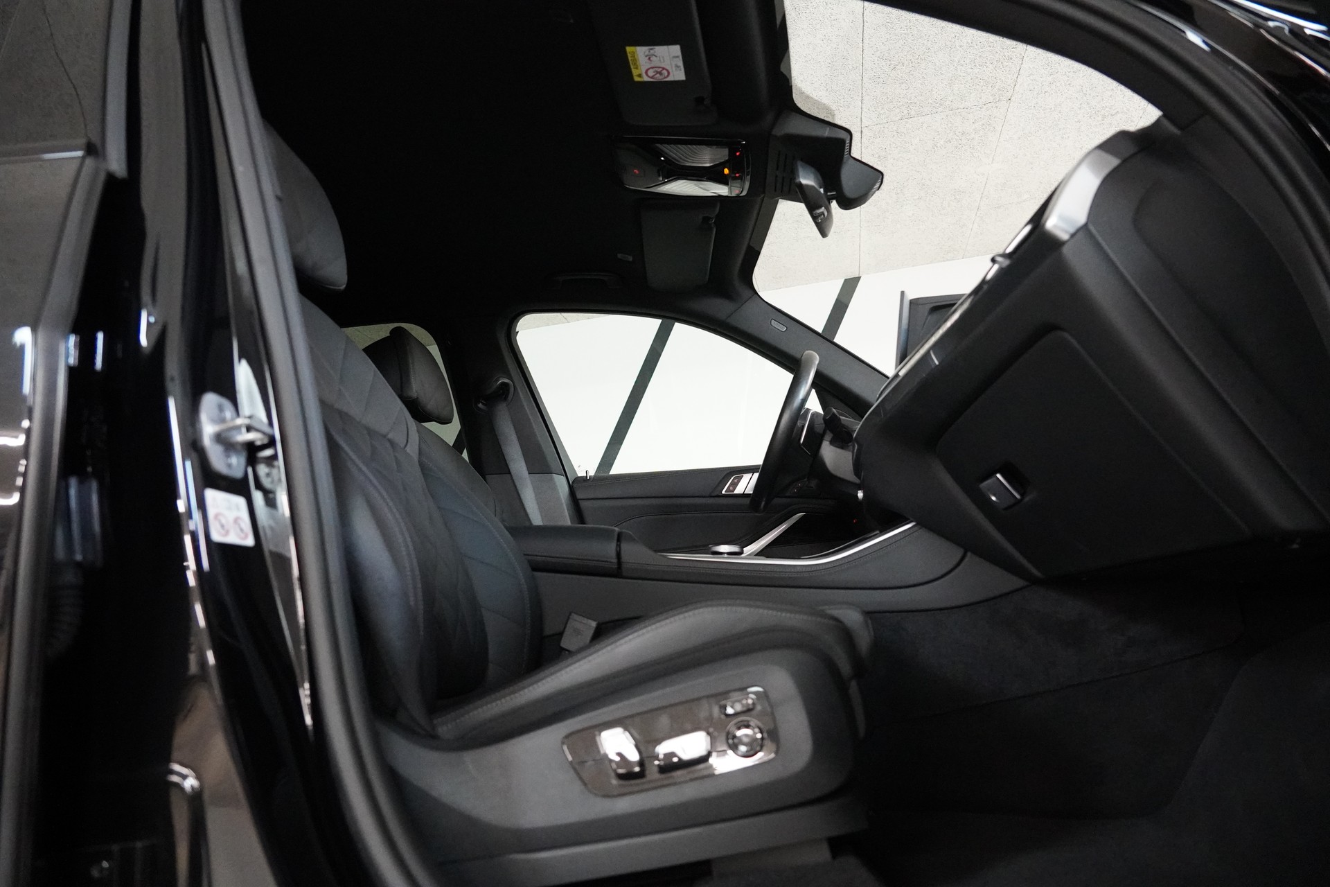 BMW X5 xDrive 48V 30d M Sport Steptronic-image-14
