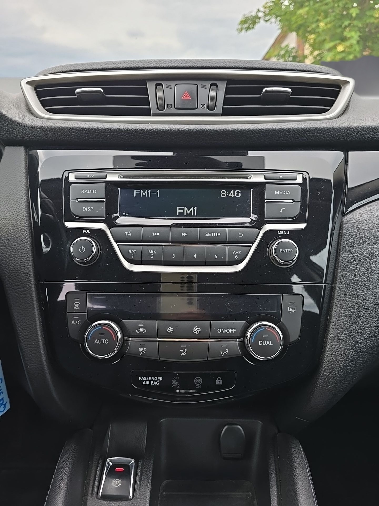 NISSAN Qashqai 1.2 DIG-T acenta-image-9