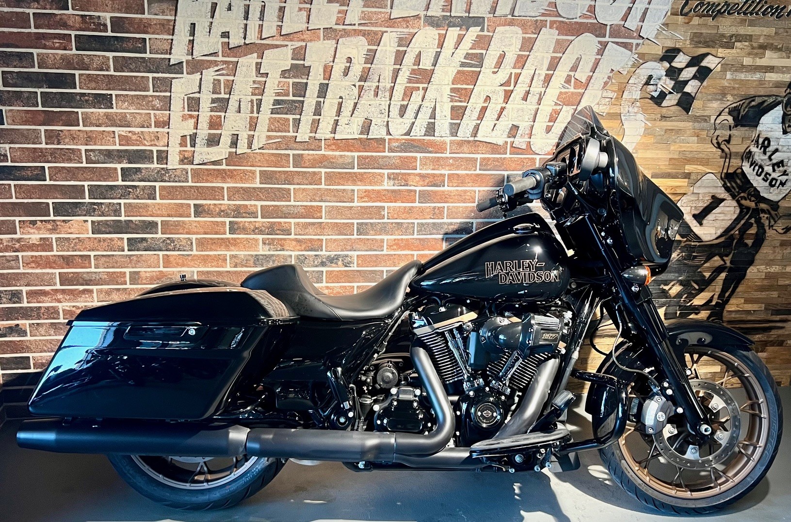 HARLEY-DAVIDSON FLHXST Street Glide ST 117-image-6