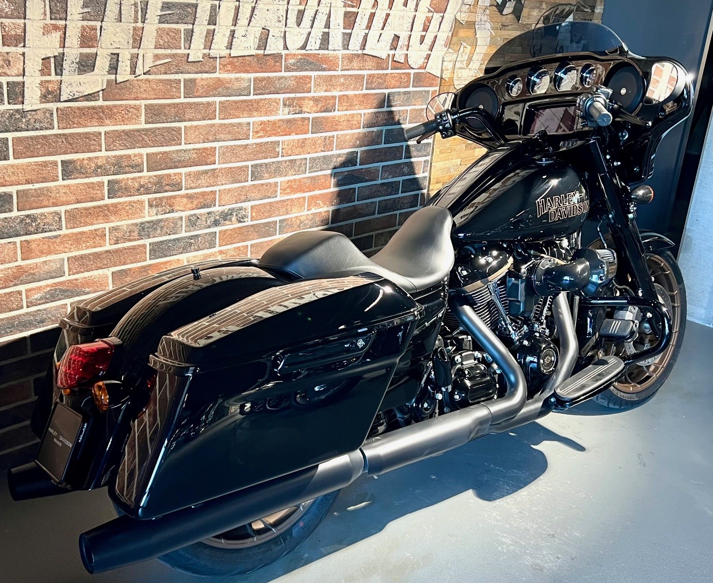 HARLEY-DAVIDSON FLHXST Street Glide ST 117-image-11