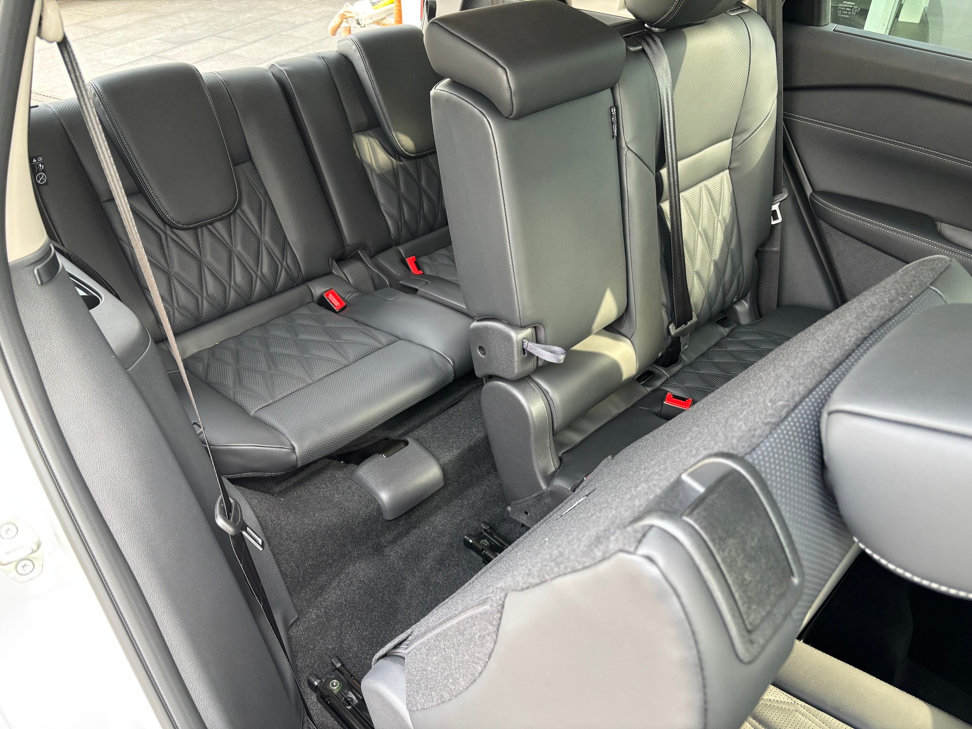 NISSAN X-Trail 1.5 4WD 7Plätzer Tekna+-image-6