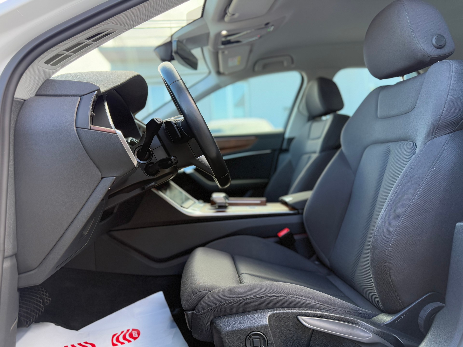 AUDI A6 Avant 50 TDI Sport quattro tiptronic-image-7