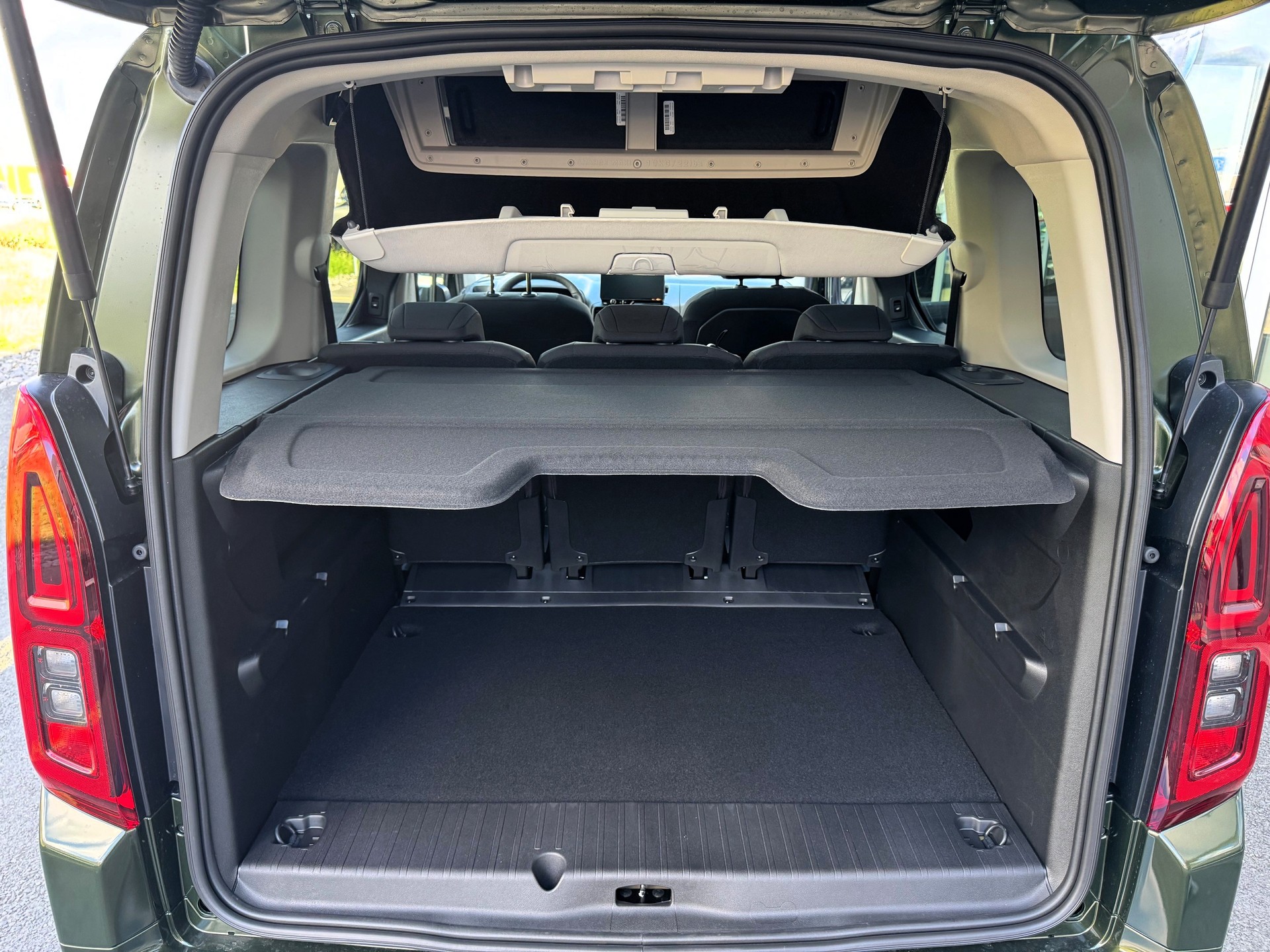 FIAT E-Doblò Elektro 100kW Lounge-image-23