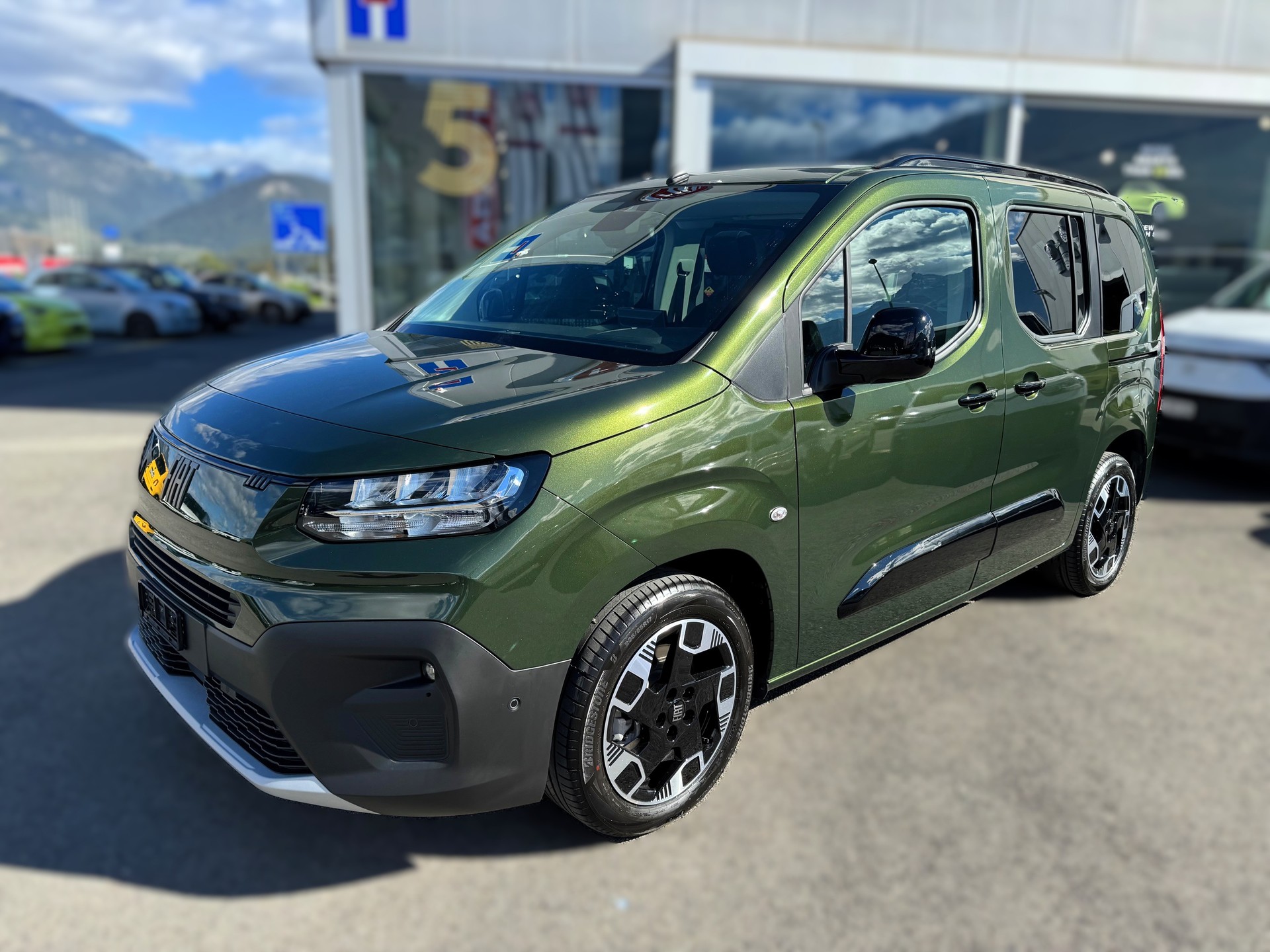 FIAT E-Doblò Elektro 100kW Lounge-showroom-element-1