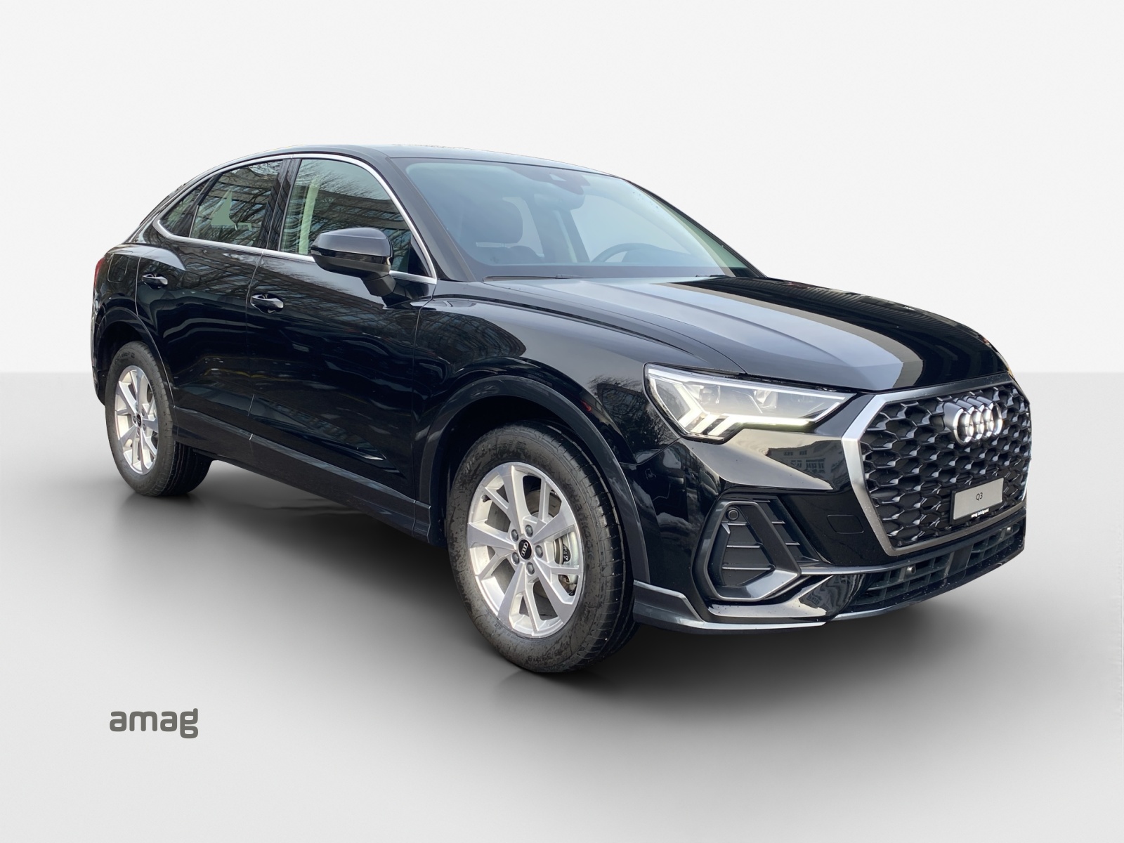 AUDI Q3 Sportback 35 TFSI Attraction S-tronic-image-13