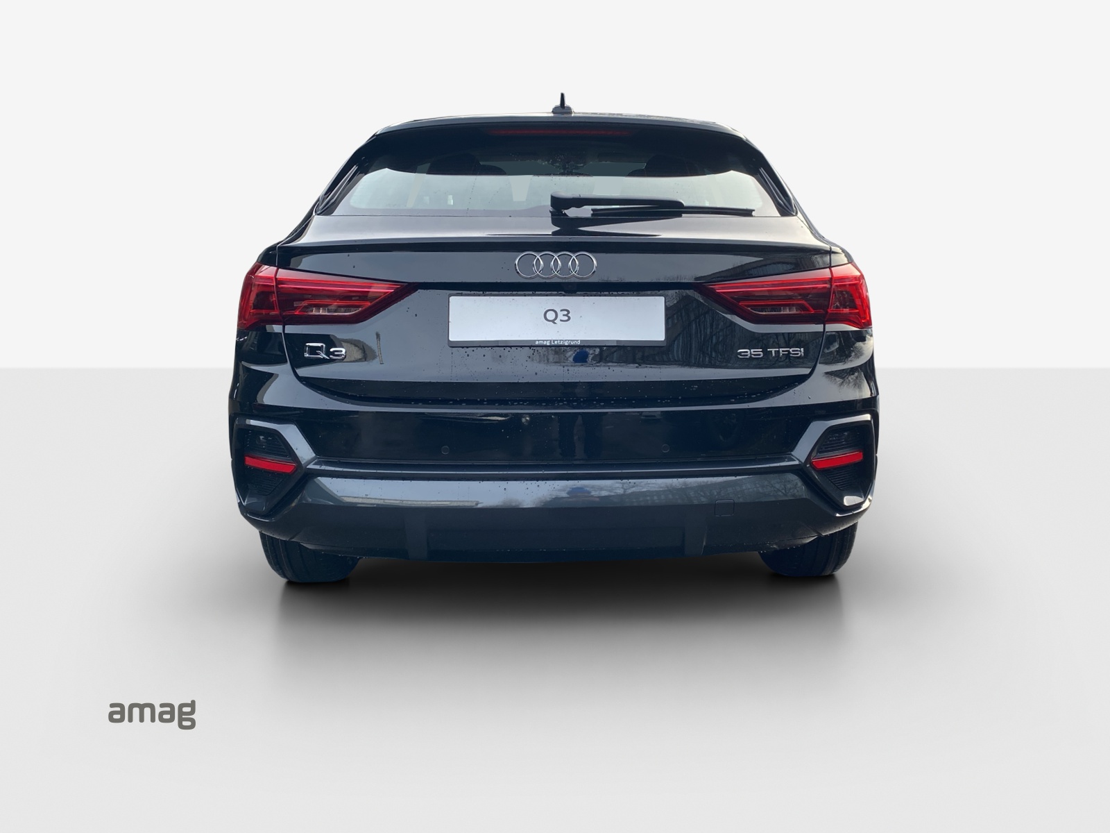 AUDI Q3 Sportback 35 TFSI Attraction S-tronic-image-3
