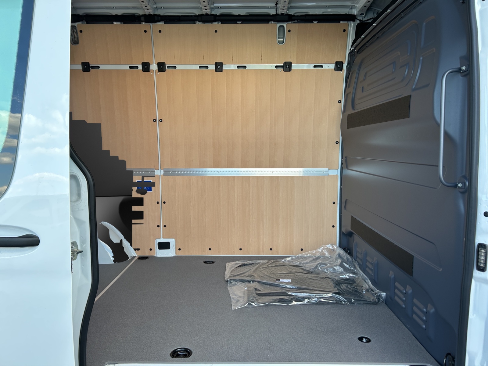 MERCEDES-BENZ Sprinter 315 CDI Standard 9G-TRONIC-image-8