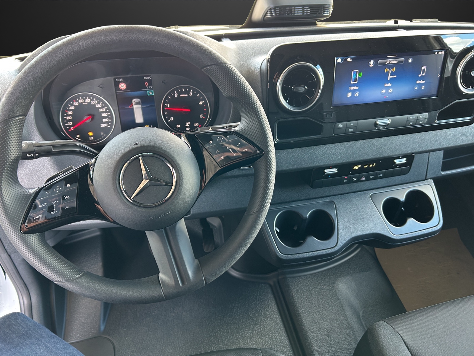 MERCEDES-BENZ Sprinter 315 CDI Standard 9G-TRONIC-image-9