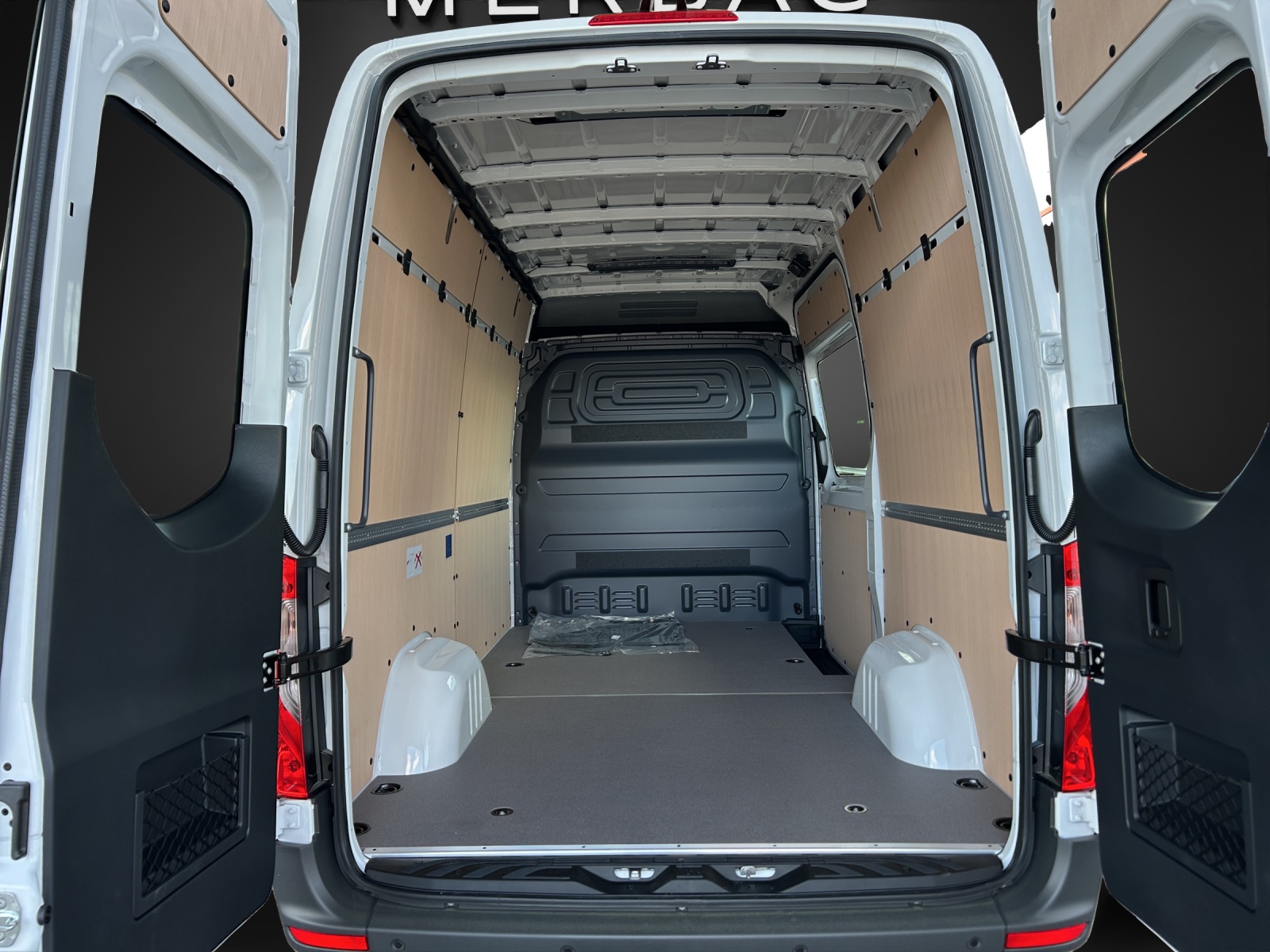 MERCEDES-BENZ Sprinter 315 CDI Standard 9G-TRONIC-image-11