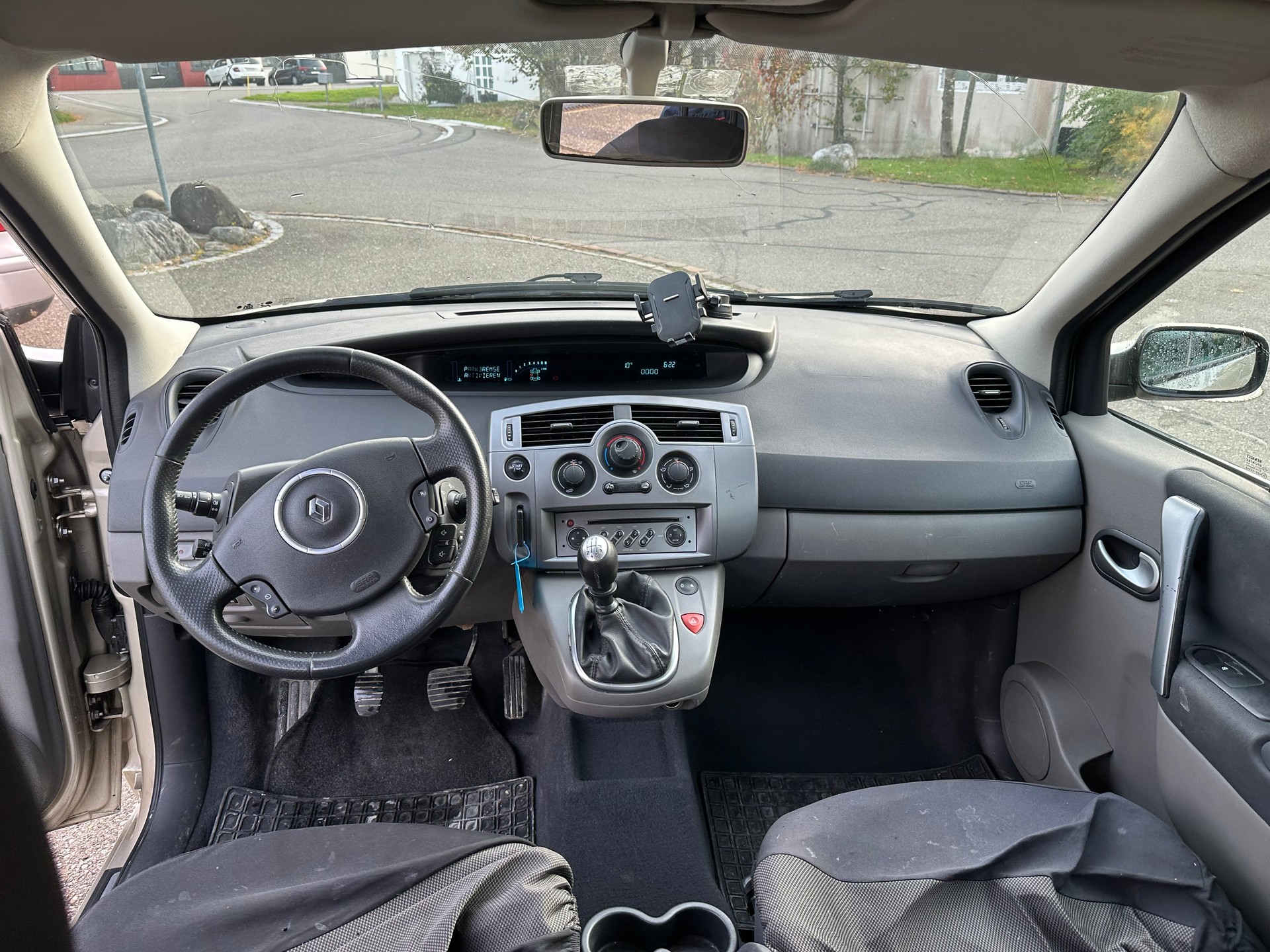 RENAULT Scénic 2.0 16V Dynamique-image-7