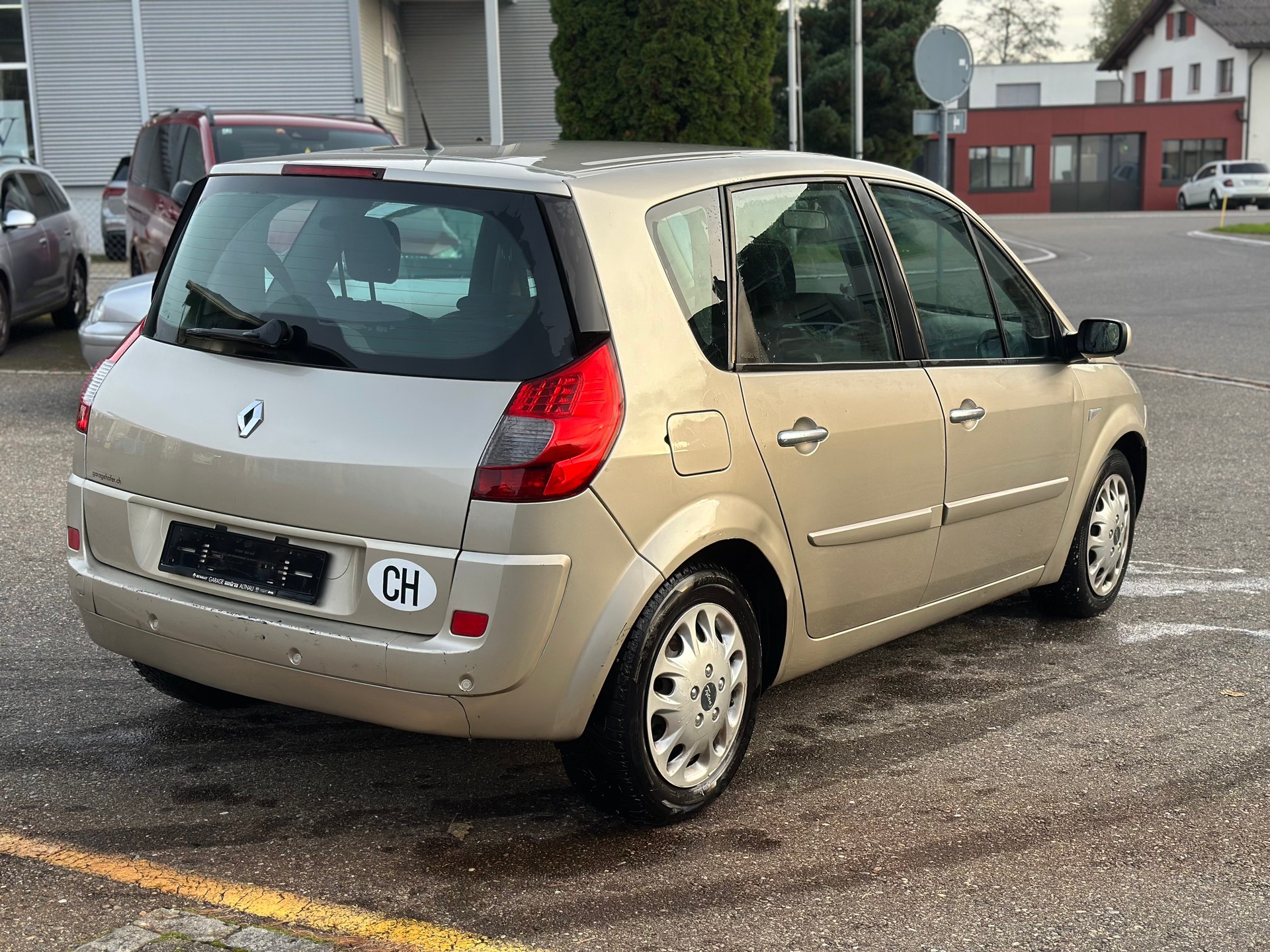 RENAULT Scénic 2.0 16V Dynamique-image-4