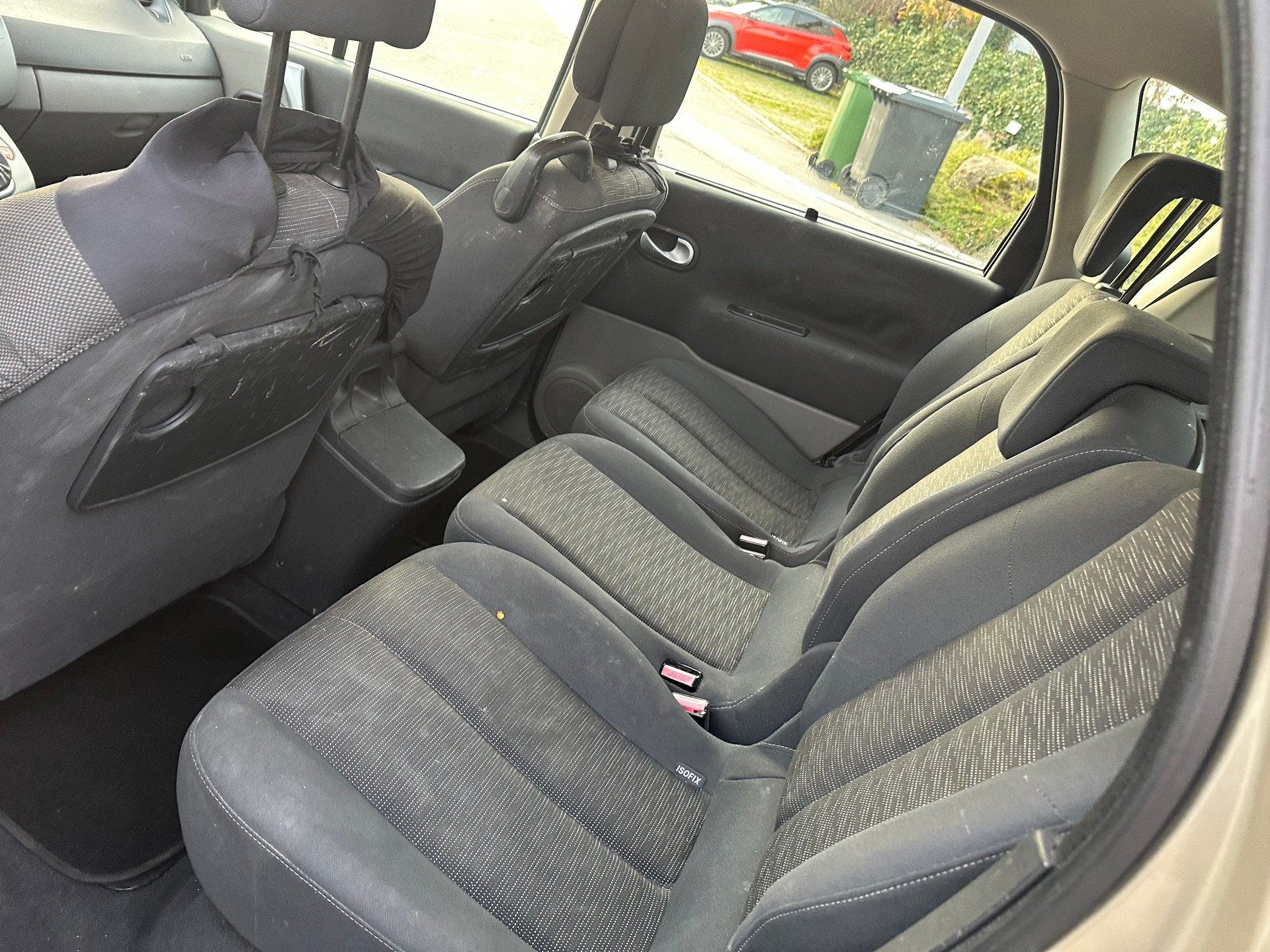 RENAULT Scénic 2.0 16V Dynamique-image-8