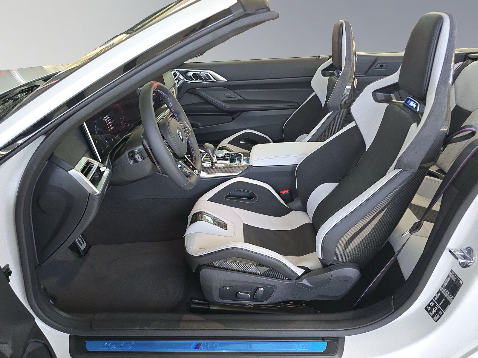 BMW M4 Cabrio Competition M xDrive-image-10