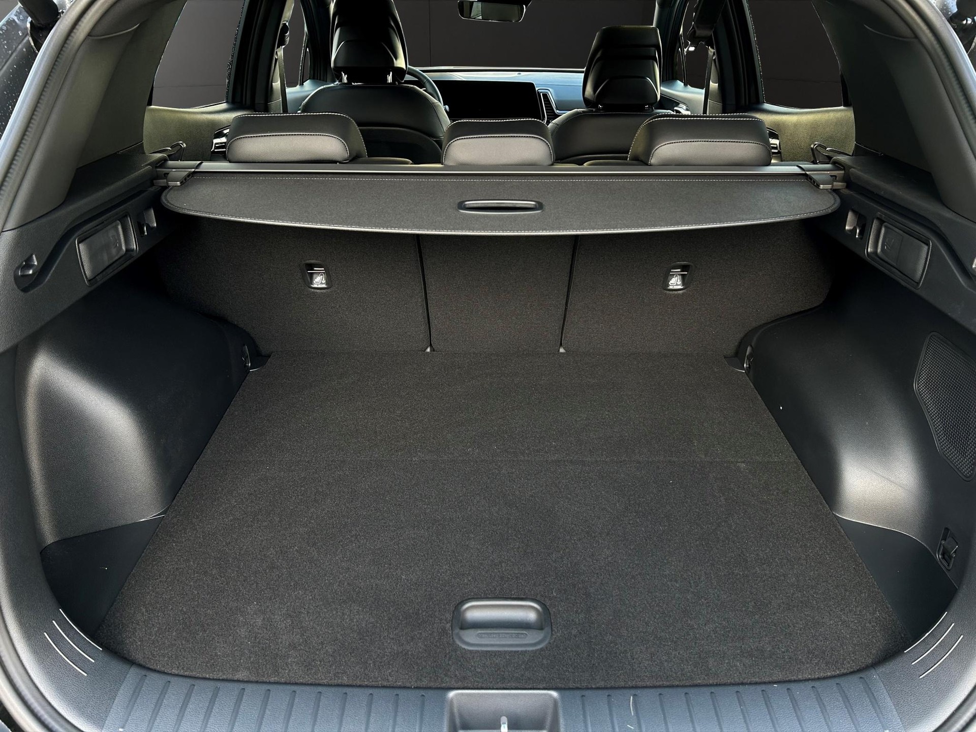 KIA Sportage 1.6 T-GDi Hybrid GT-Line-image-11