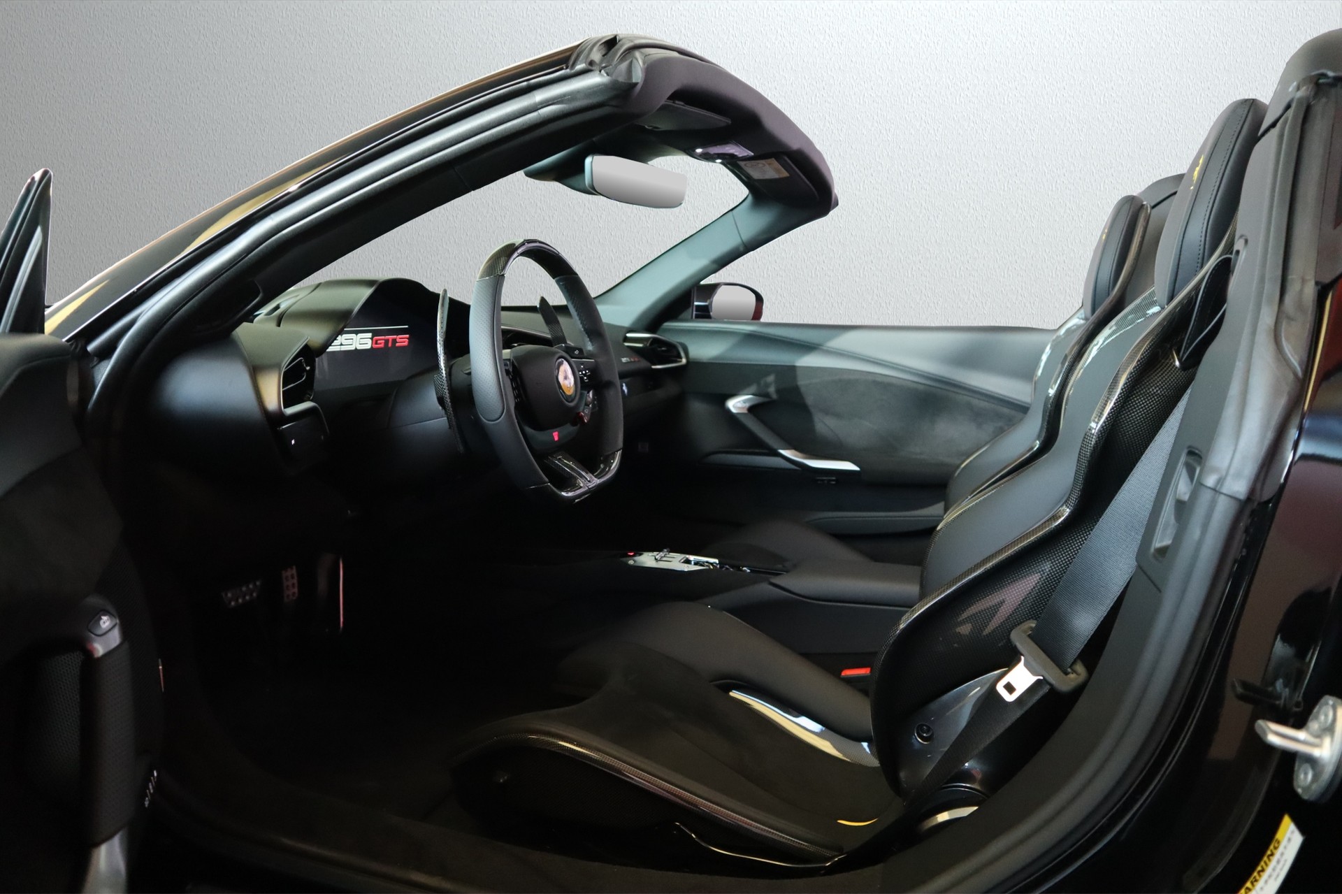 FERRARI 296 GTS-image-3