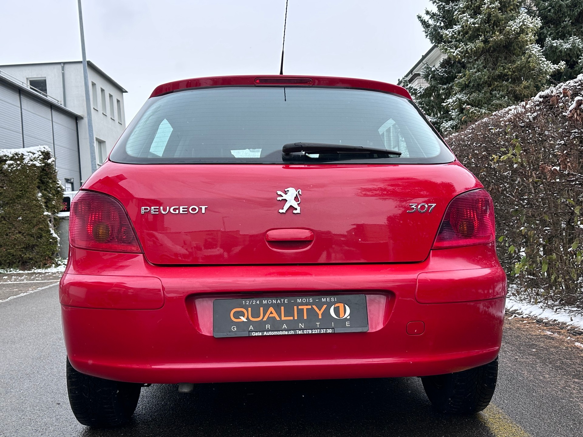 PEUGEOT 307 2.0 16V XT-image-5