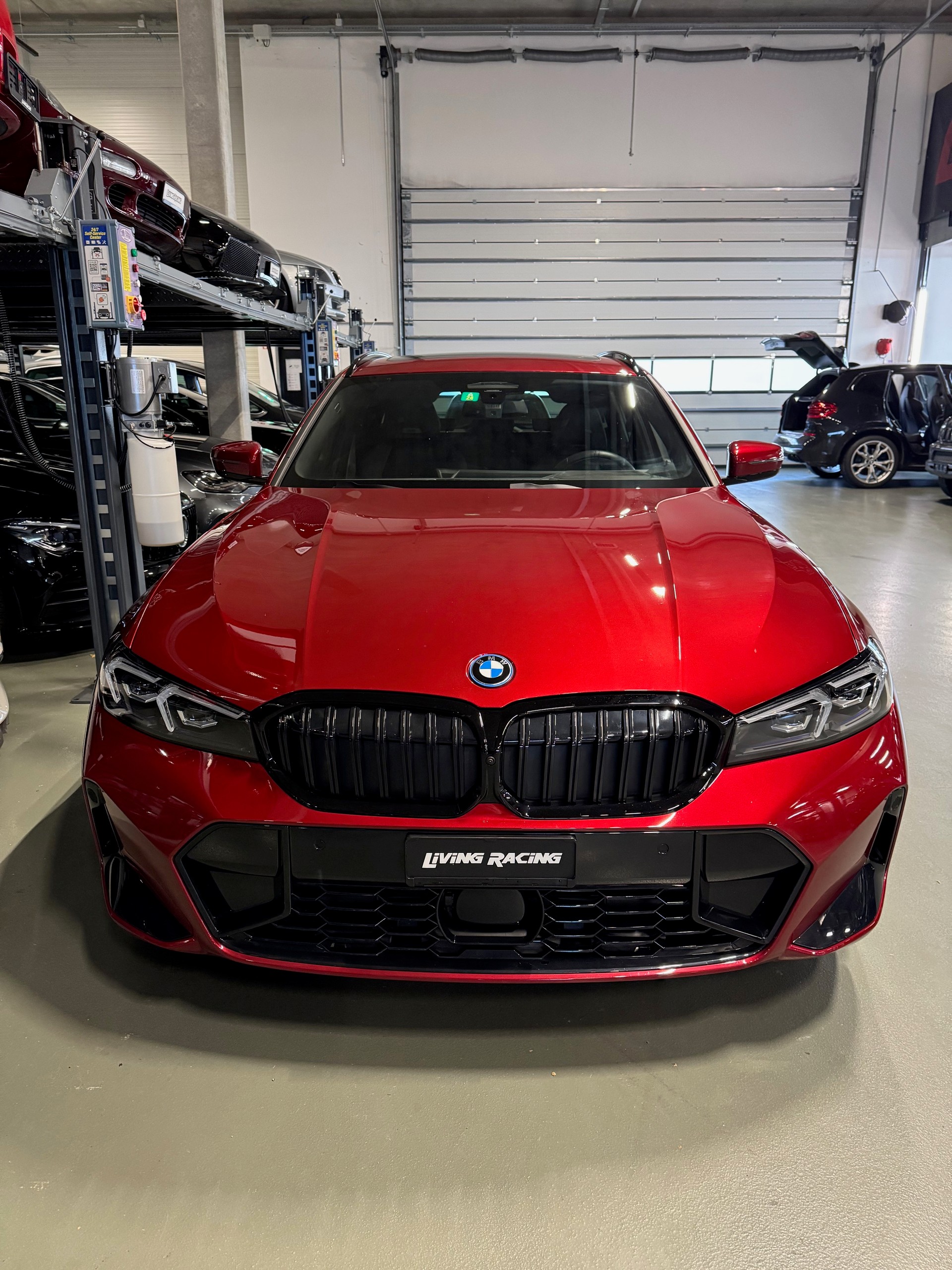 BMW 330e xDriveTouring Steptro*FaceLift2025*-image-4