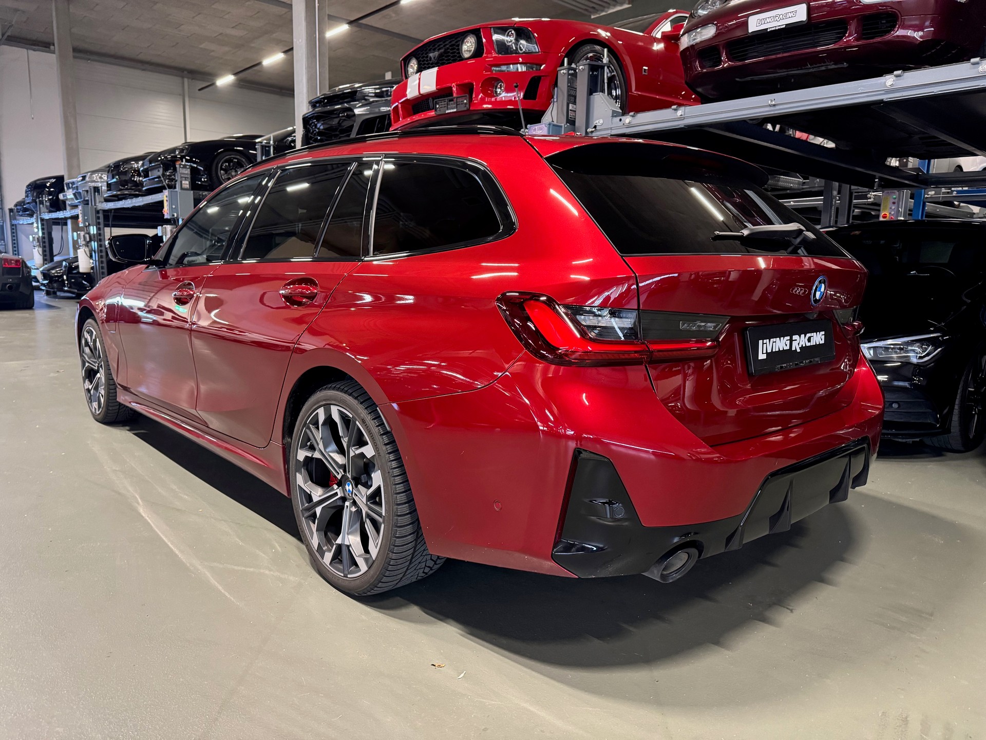 BMW 330e xDriveTouring Steptro*FaceLift2025*-image-2