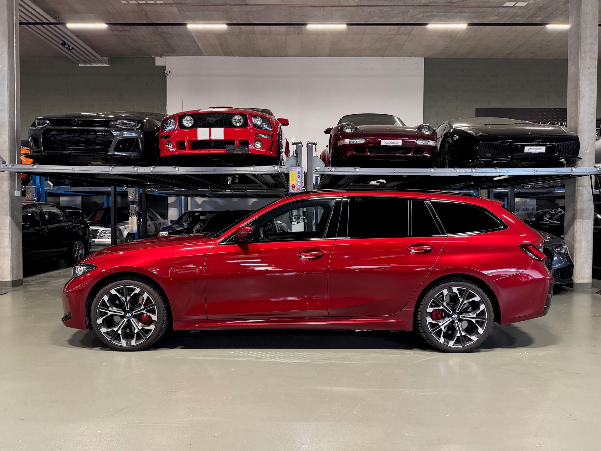 BMW 330e xDriveTouring Steptro*FaceLift2025*-image-0