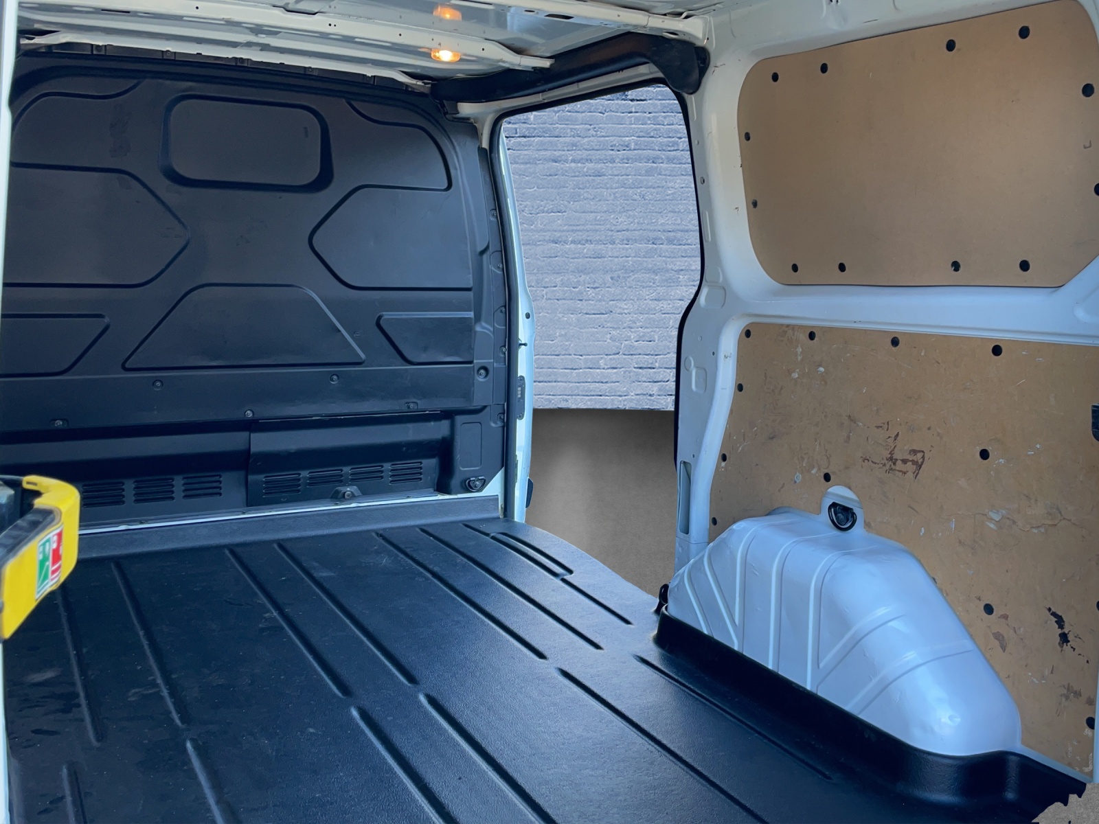 FORD Transit C Van 260 L1 2.0 TDCi 105 StartUp-image-10