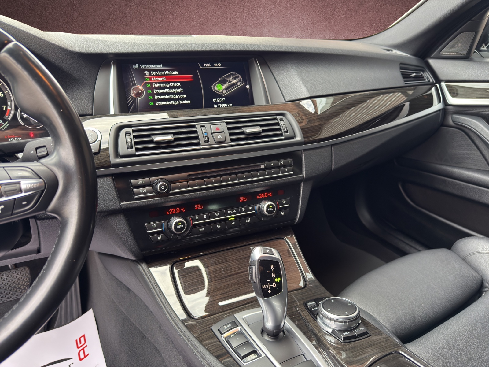 BMW 528i MSport Touring xDrive-image-9