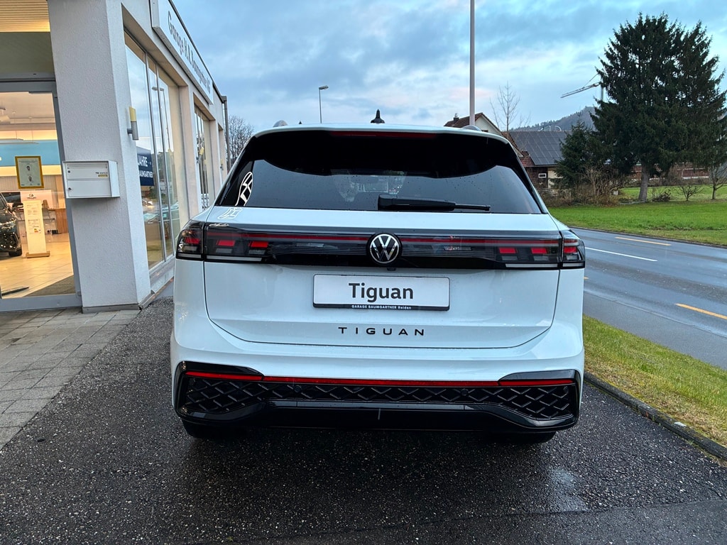 VW Tiguan 2.0 TSI DSG R-Line 4Motion-image-6