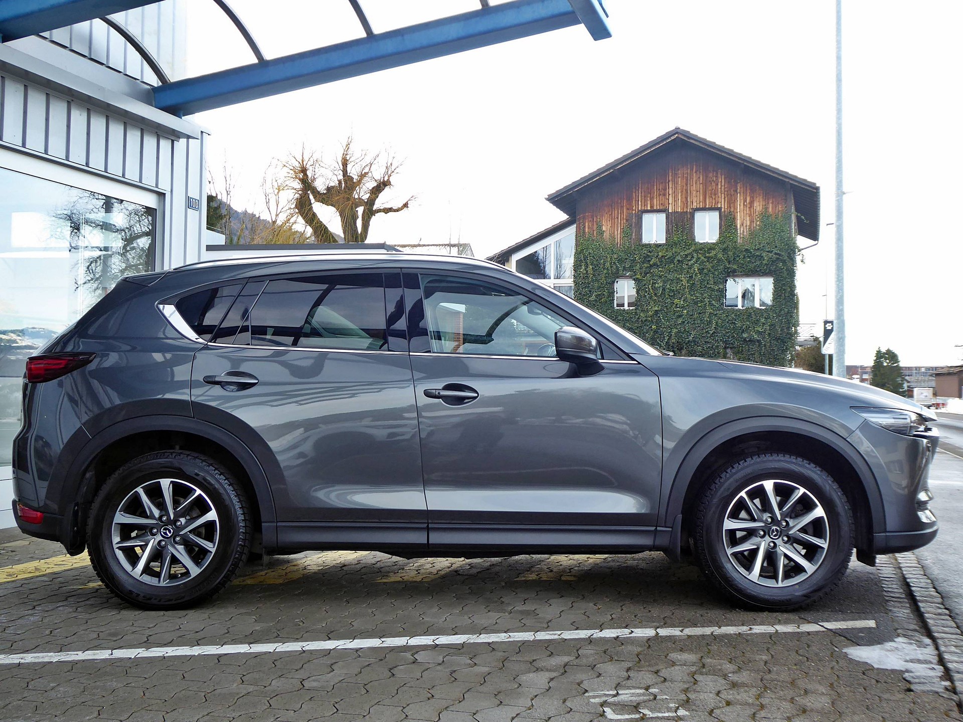 MAZDA CX-5 D 184 Revolution AWD-image-2