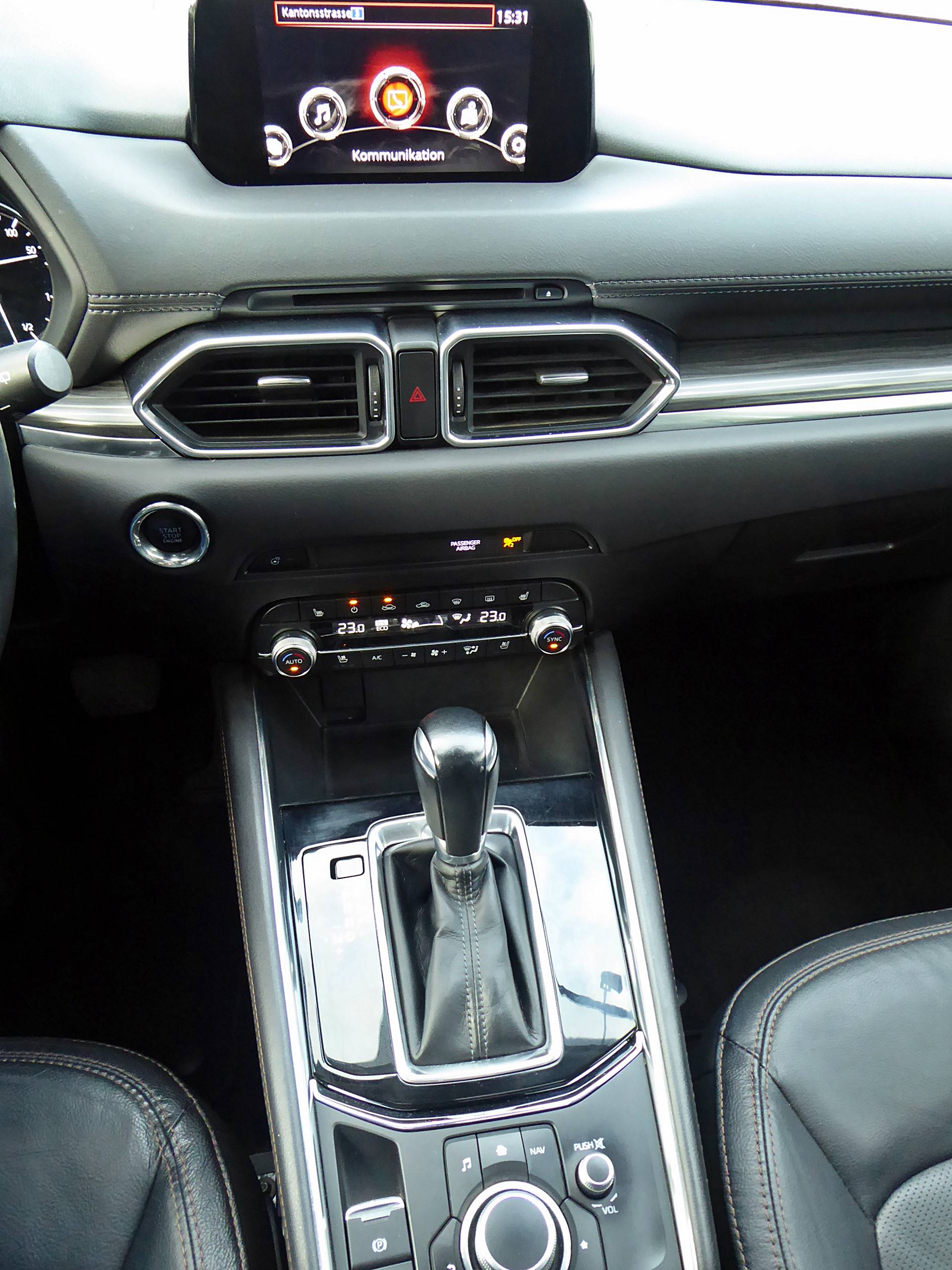 MAZDA CX-5 D 184 Revolution AWD-image-12