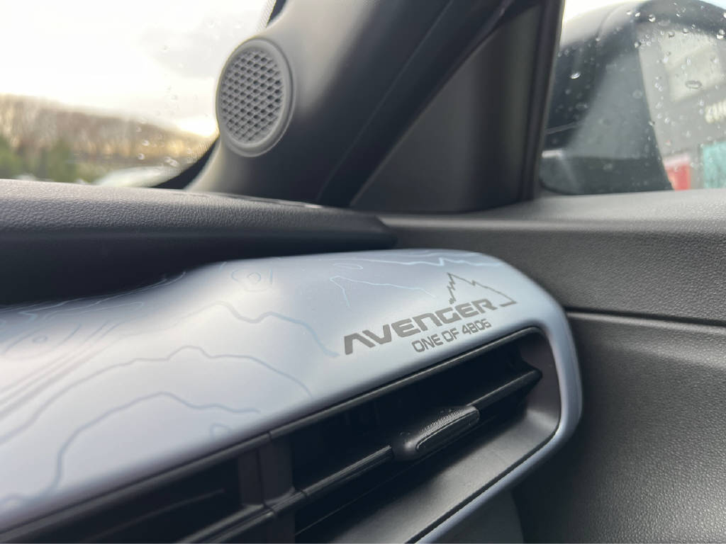 JEEP Avenger 1.2 MHEV The North Face 4xe-image-2