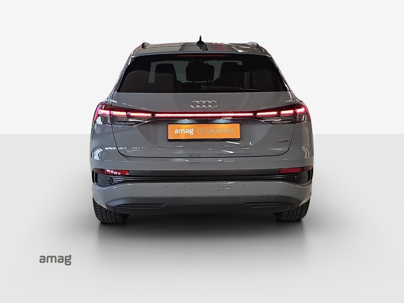 AUDI Q4 e-tron 50 quattro-image-4