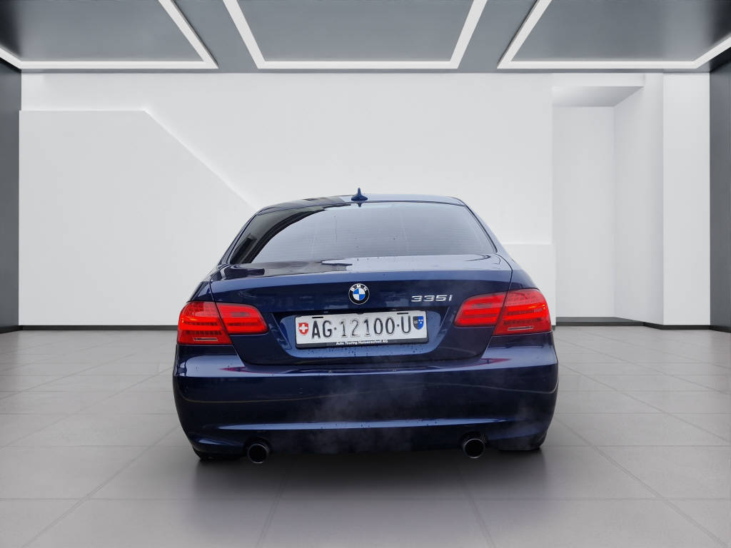BMW 335i xDrive Coupé-image-3