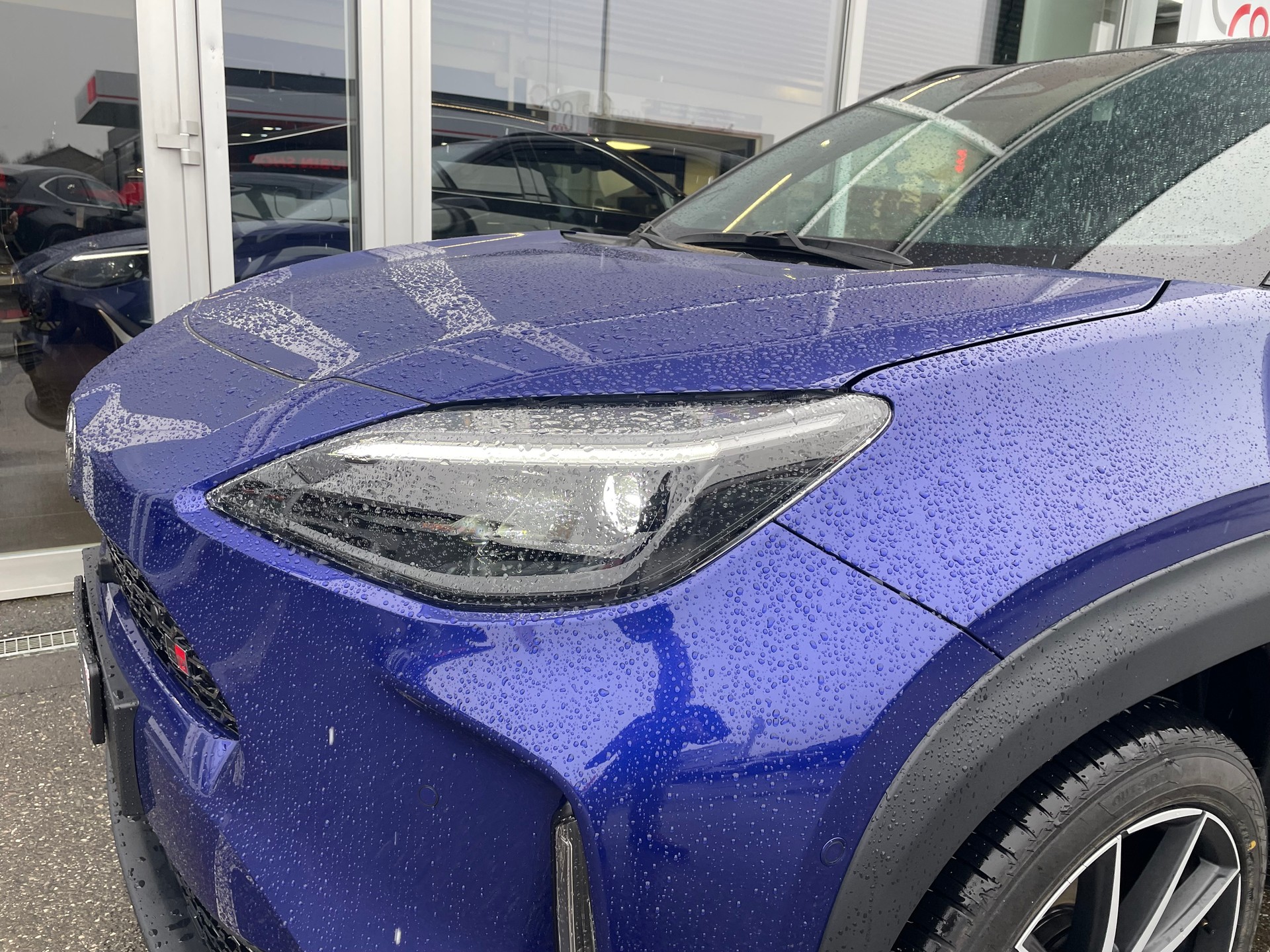TOYOTA Yaris Cross 1.5 GR Sport e-CVT-image-6