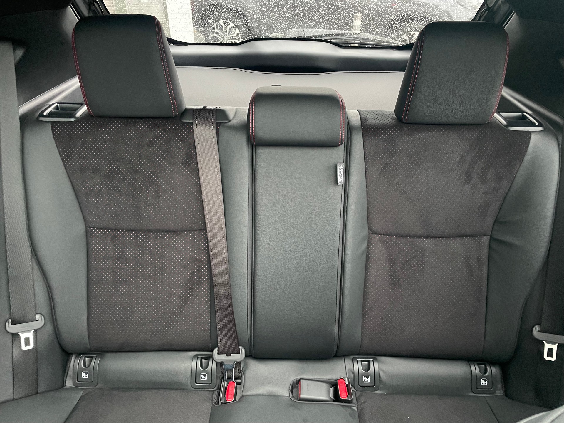 TOYOTA Yaris Cross 1.5 GR Sport e-CVT-image-15