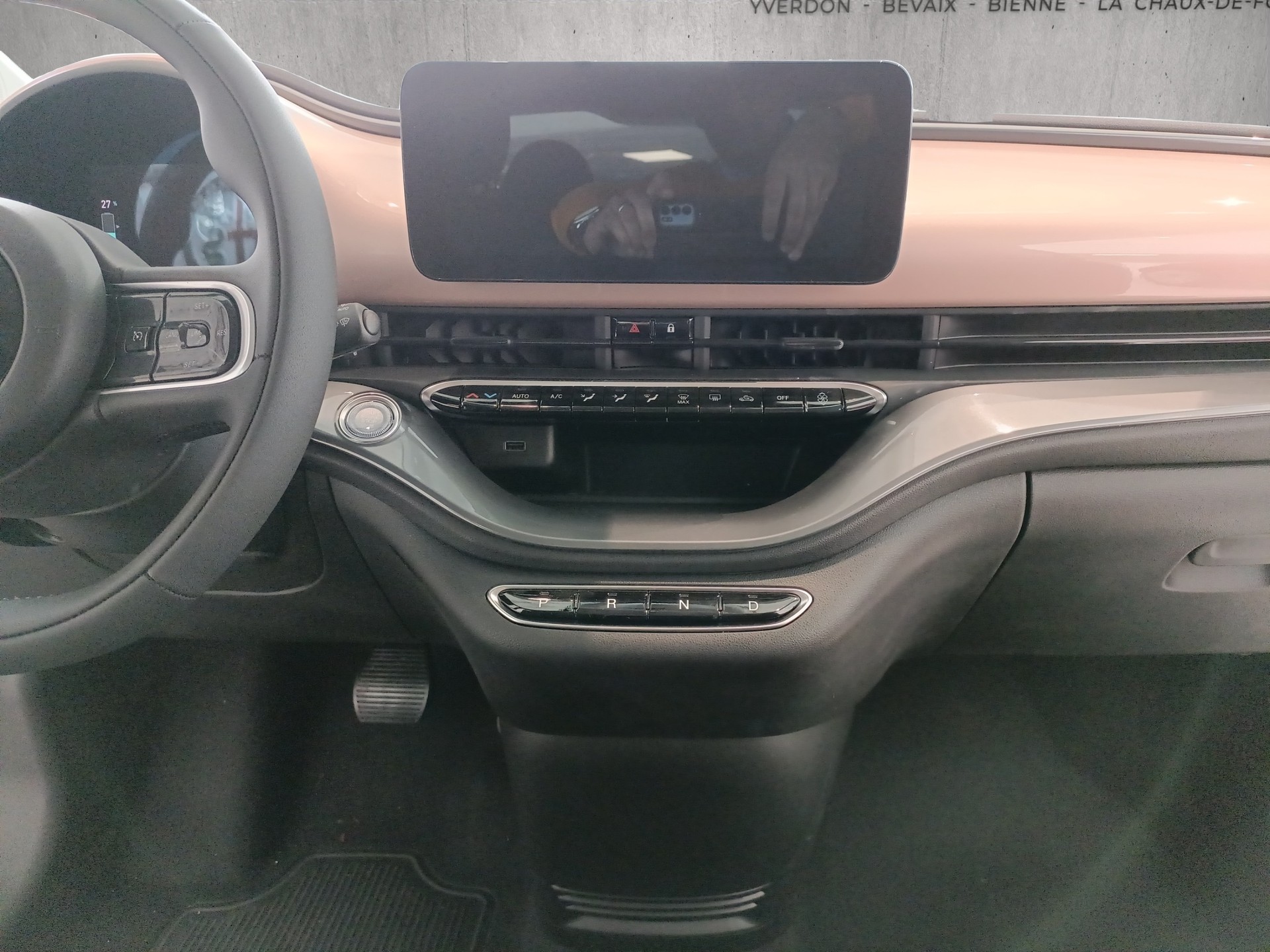 FIAT 500e Cult 87kw-image-9