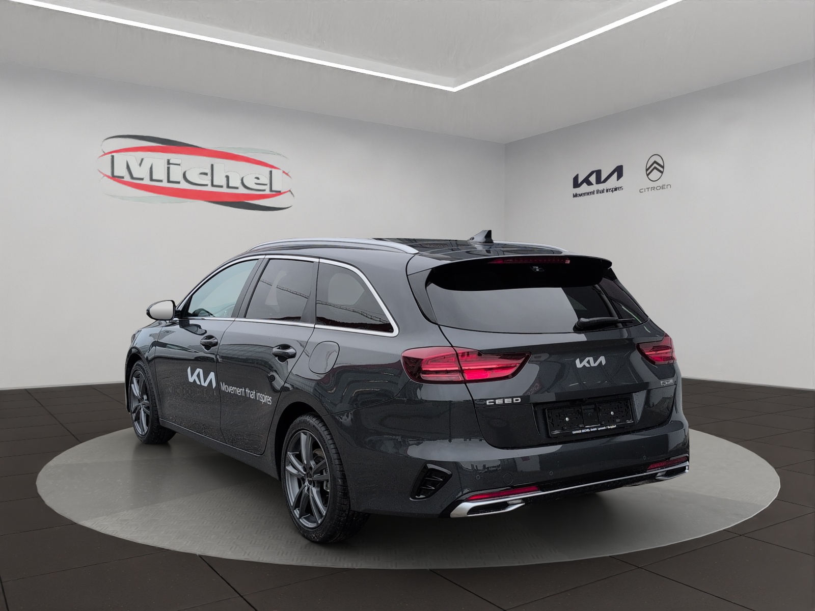 KIA Ceed SW 1.5 T-GDi MHEV GT-Line / inkl. Winterräder / CH Herstellergarantie bis 6.2032 / Leasing Aktion 0.99% 36 Mte.-image-6