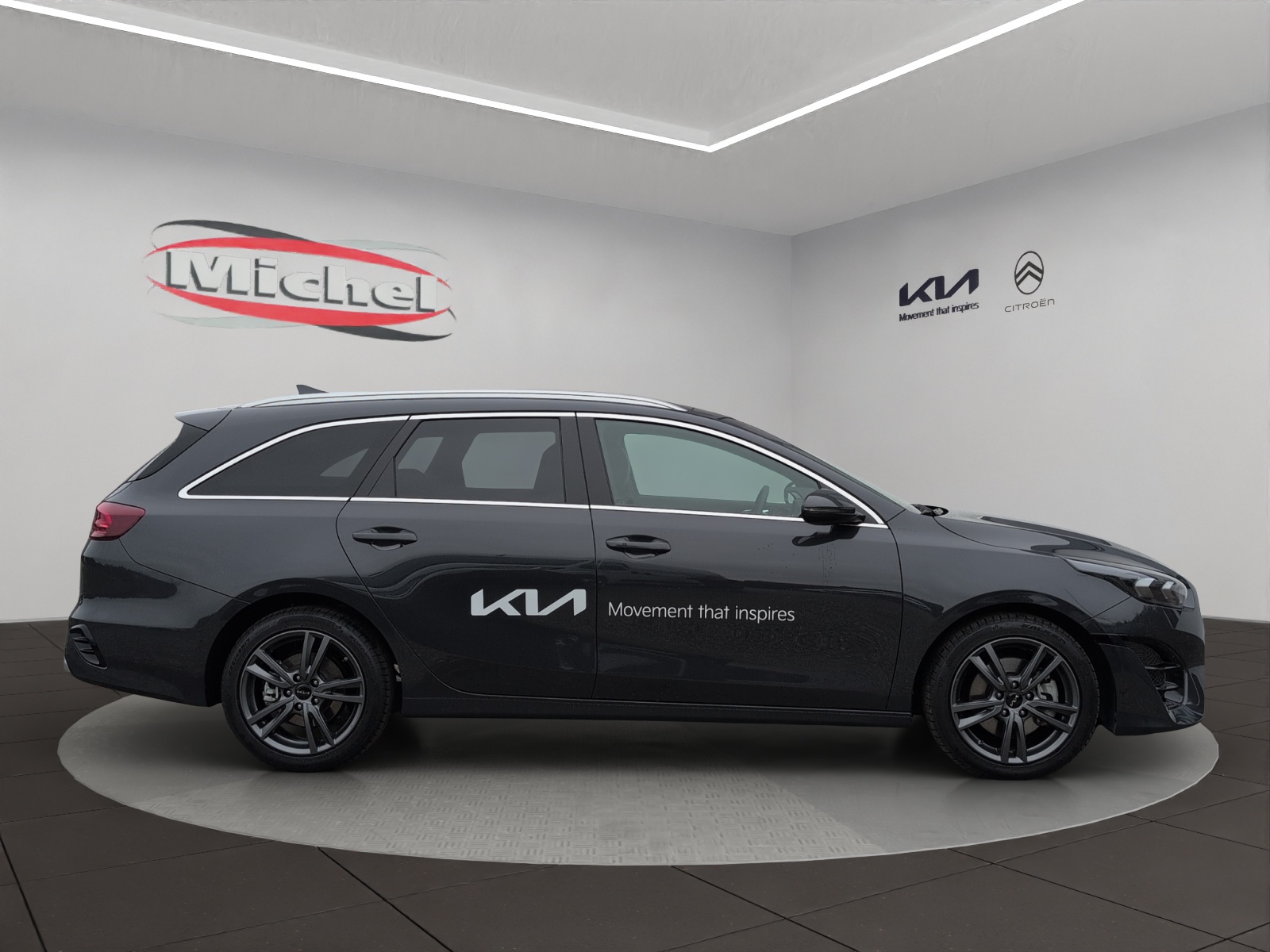KIA Ceed SW 1.5 T-GDi MHEV GT-Line / inkl. Winterräder / CH Herstellergarantie bis 6.2032 / Leasing Aktion 0.99% 36 Mte.-image-3