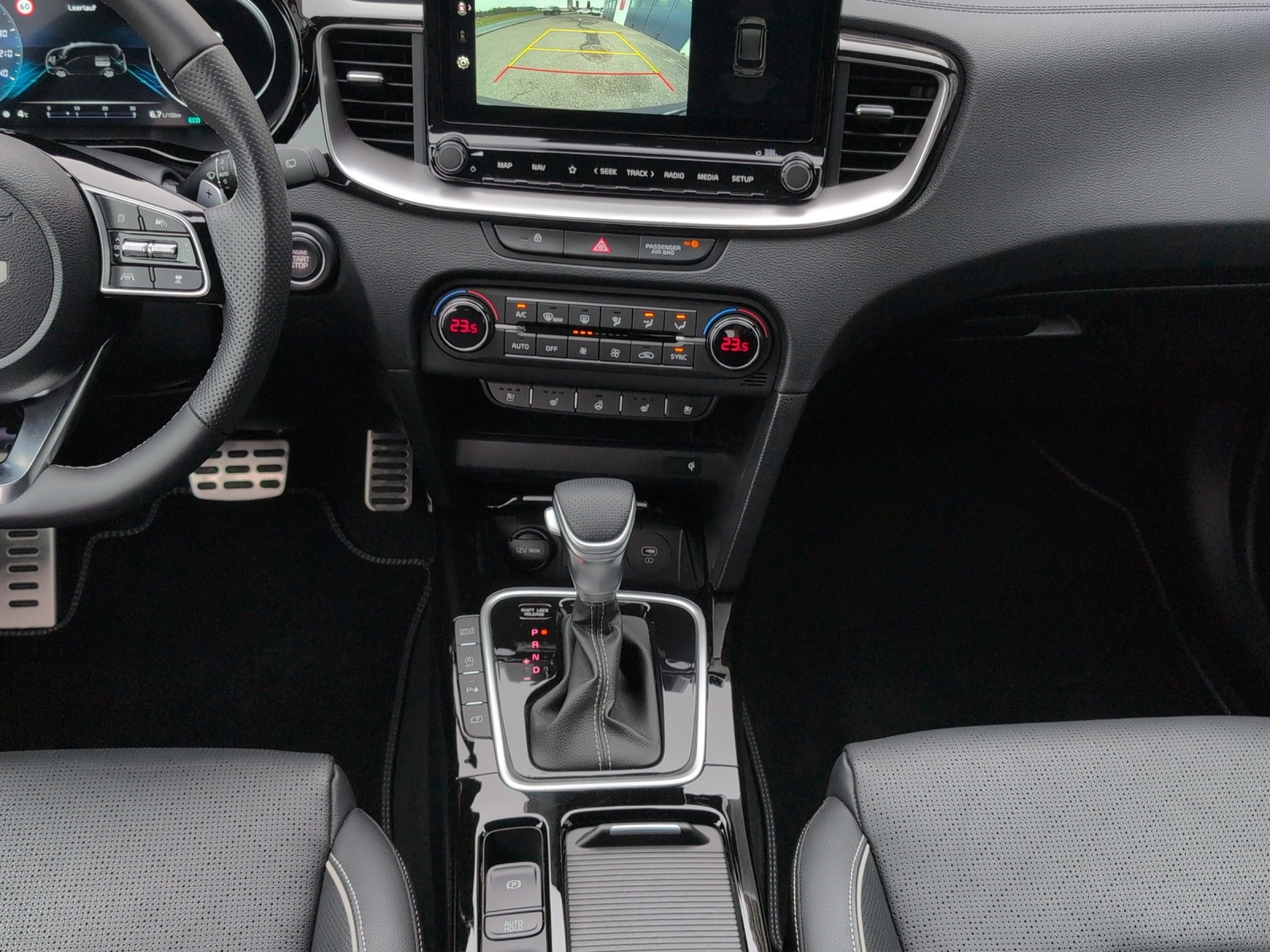 KIA Ceed SW 1.5 T-GDi MHEV GT-Line / inkl. Winterräder / CH Herstellergarantie bis 6.2032 / Leasing Aktion 0.99% 36 Mte.-image-12