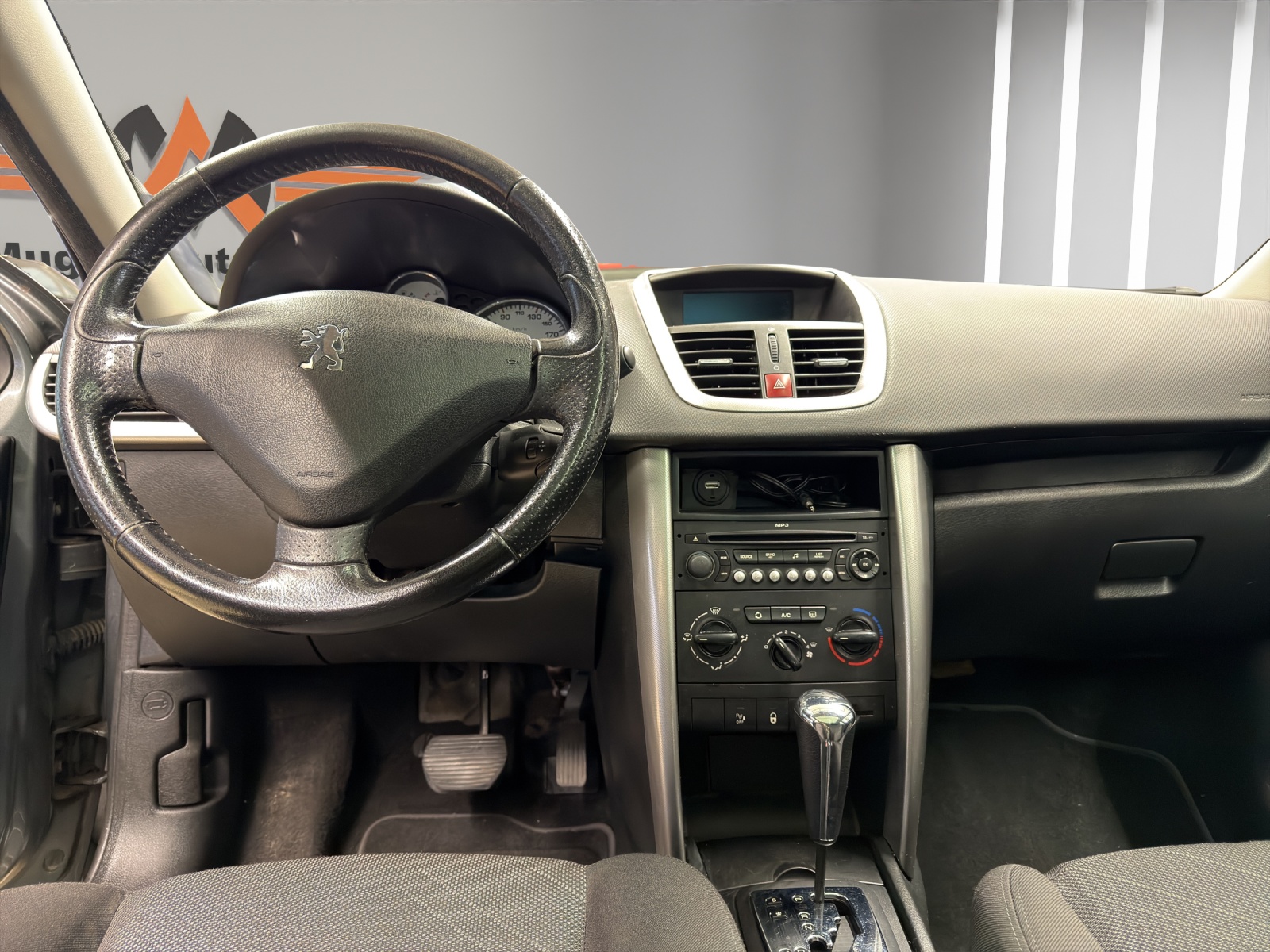 PEUGEOT 207 SW 1.6 16V Trendy Automatic-image-9