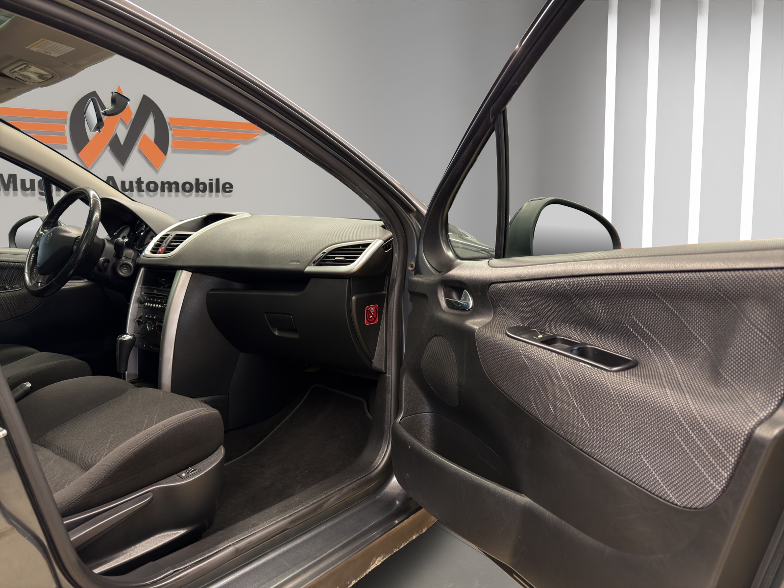 PEUGEOT 207 SW 1.6 16V Trendy Automatic-image-12