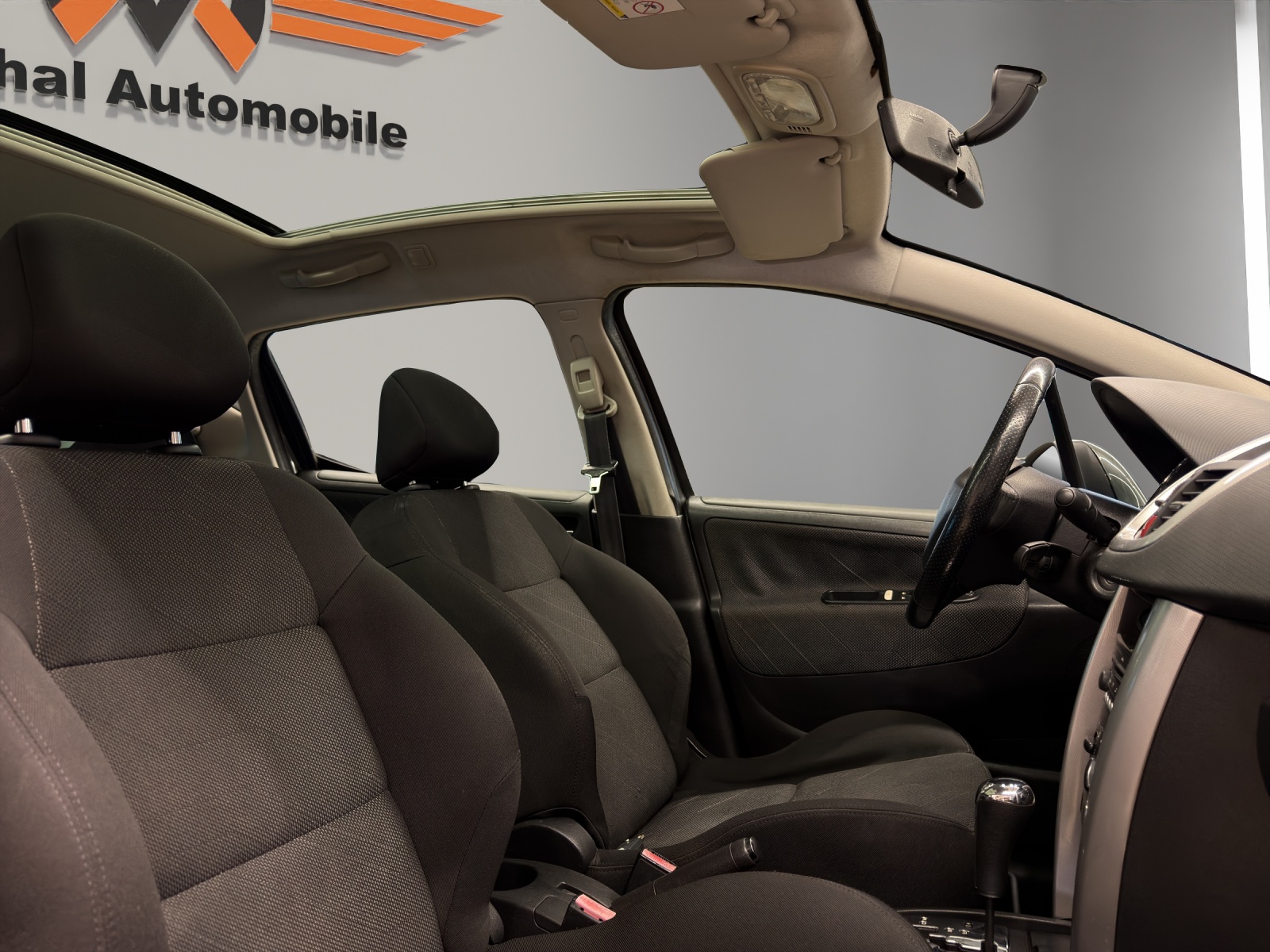 PEUGEOT 207 SW 1.6 16V Trendy Automatic-image-13