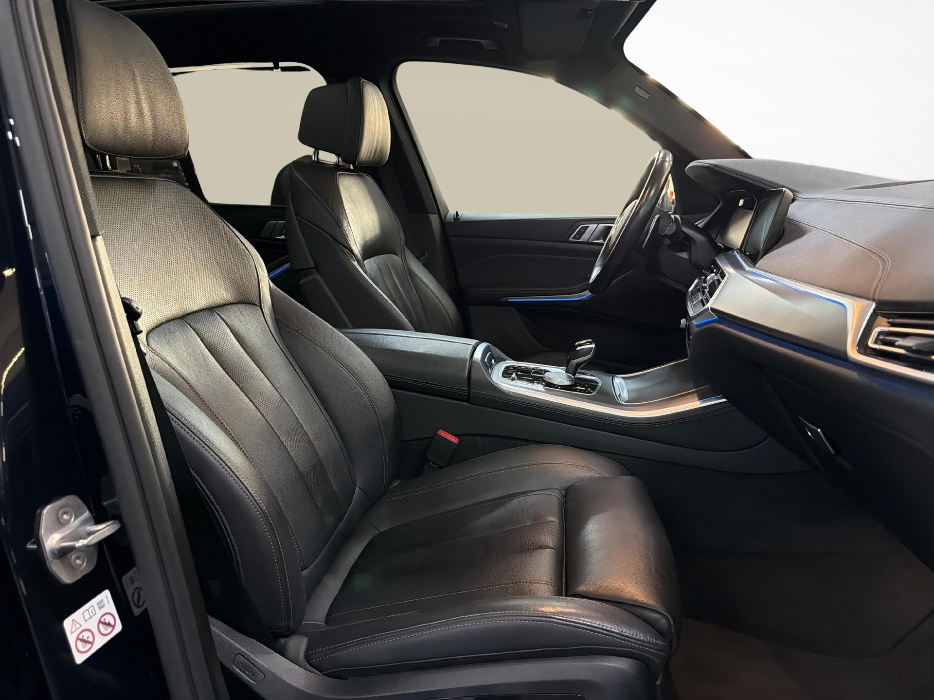 BMW X5 45e xDrive45e SAG-image-11