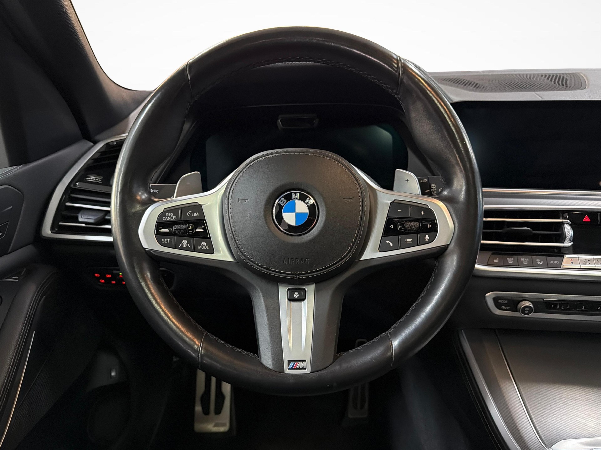 BMW X5 45e xDrive45e SAG-image-13