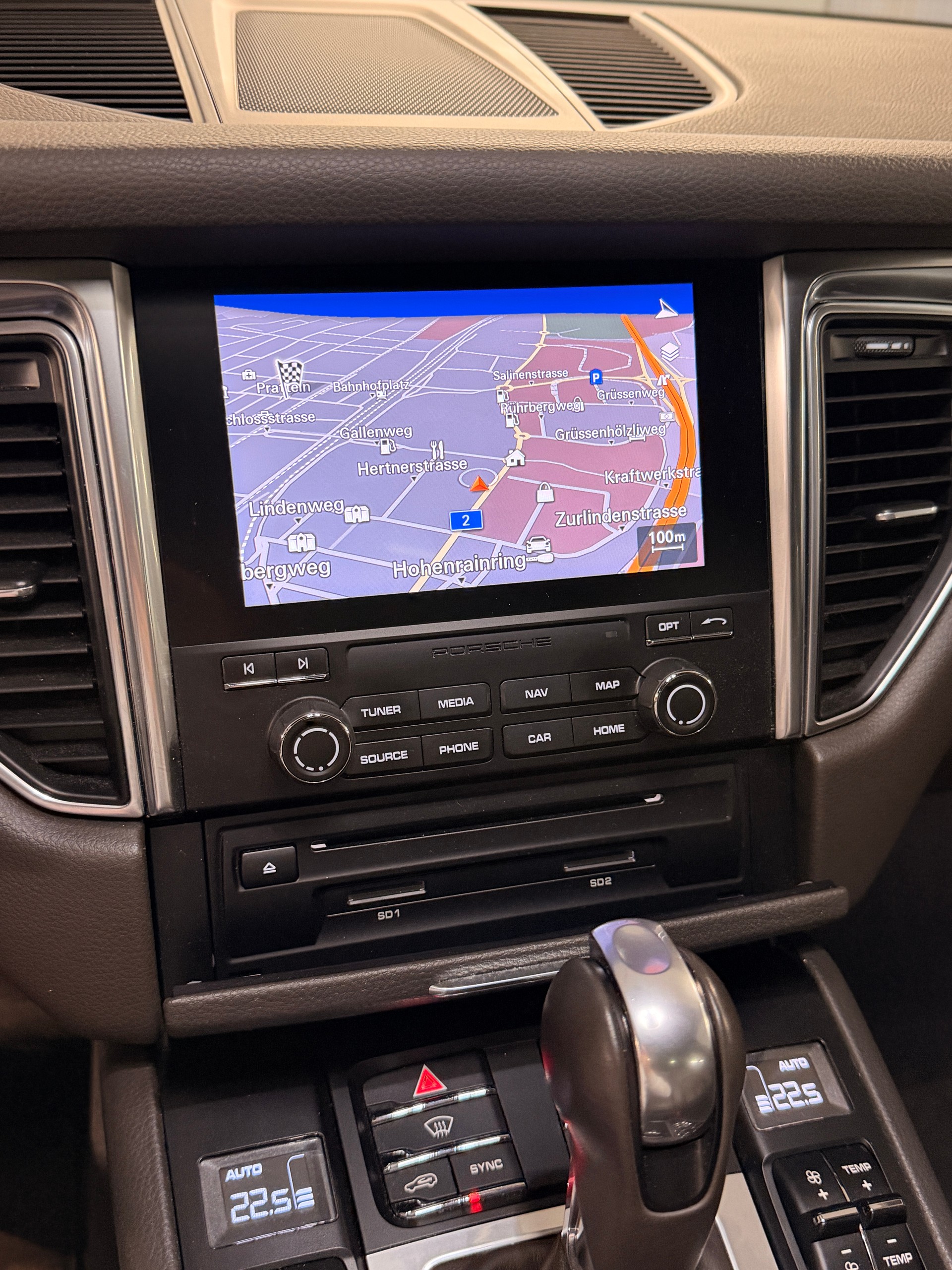 PORSCHE Macan PDK-image-13