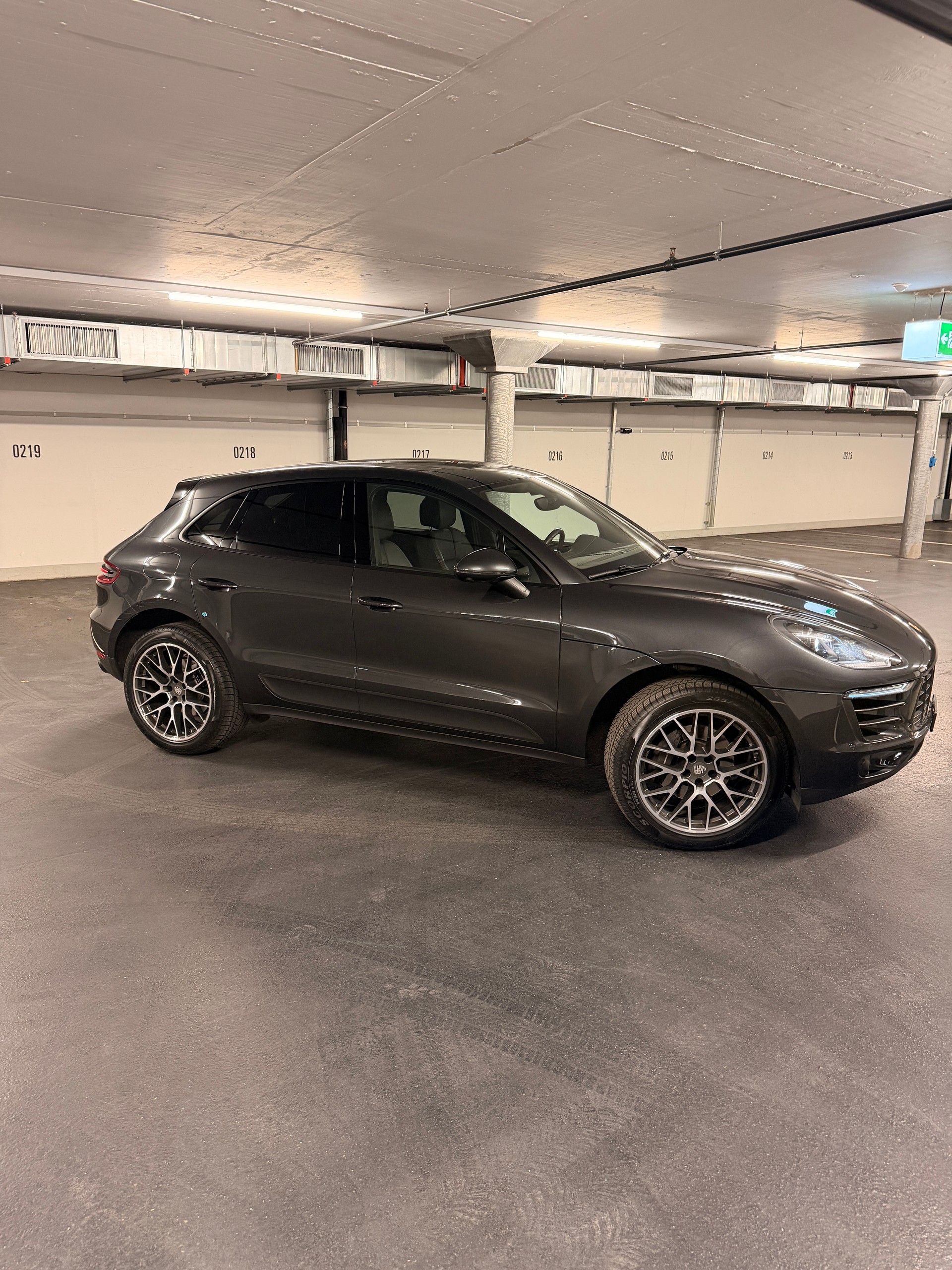 PORSCHE Macan PDK-image-4